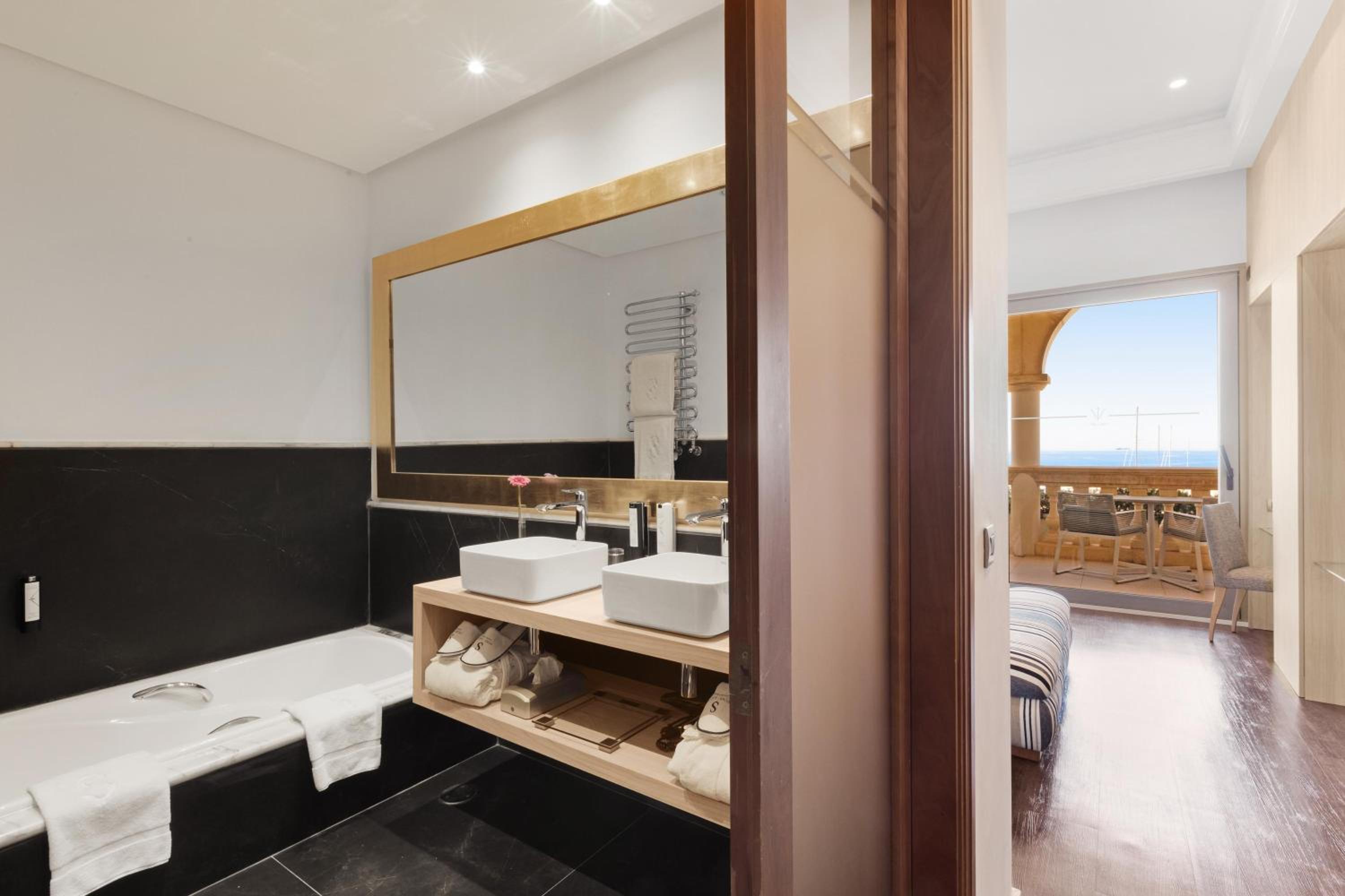 Superior Double Room with Sea View