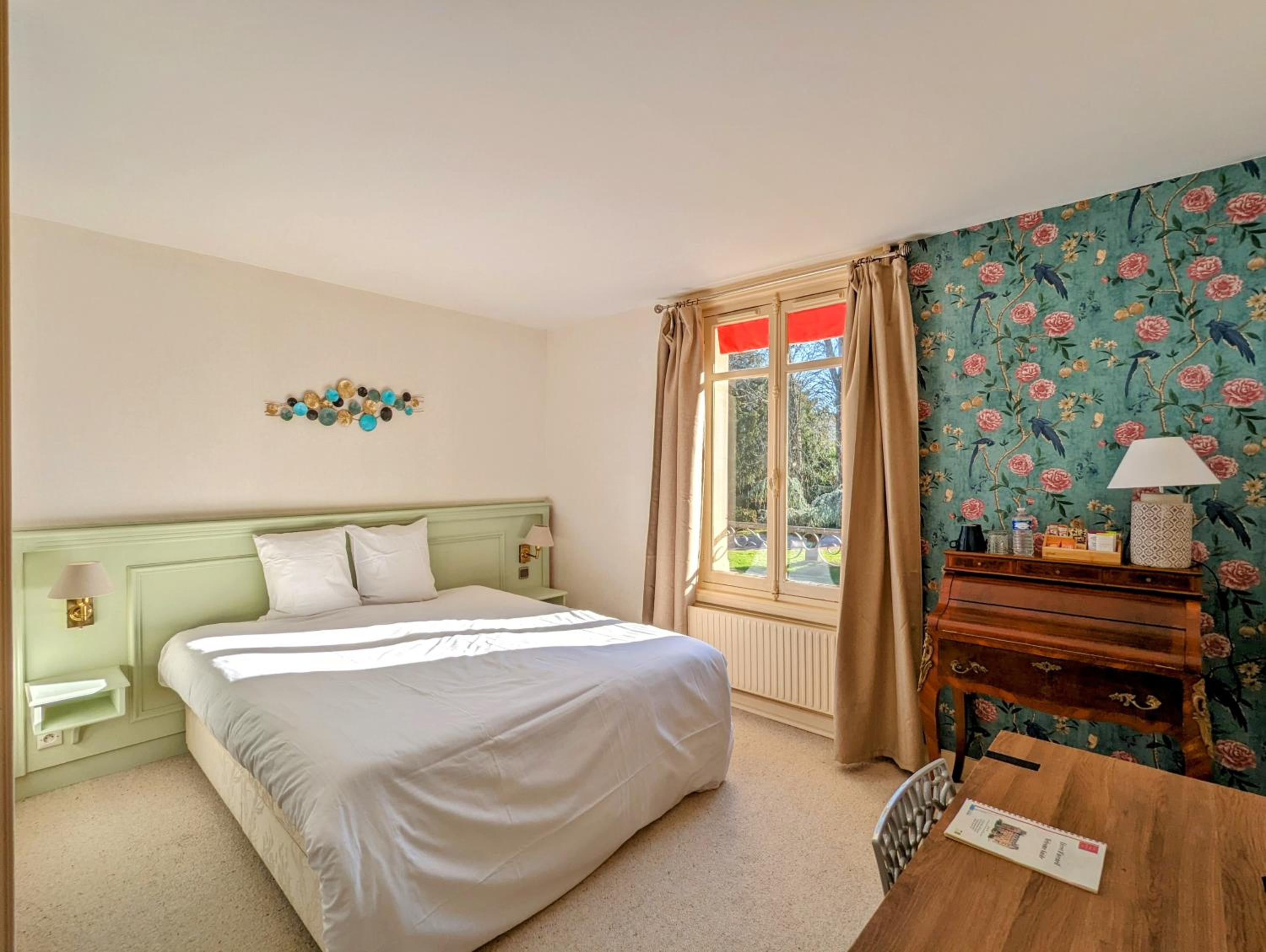Classic Double Room - Photo 13