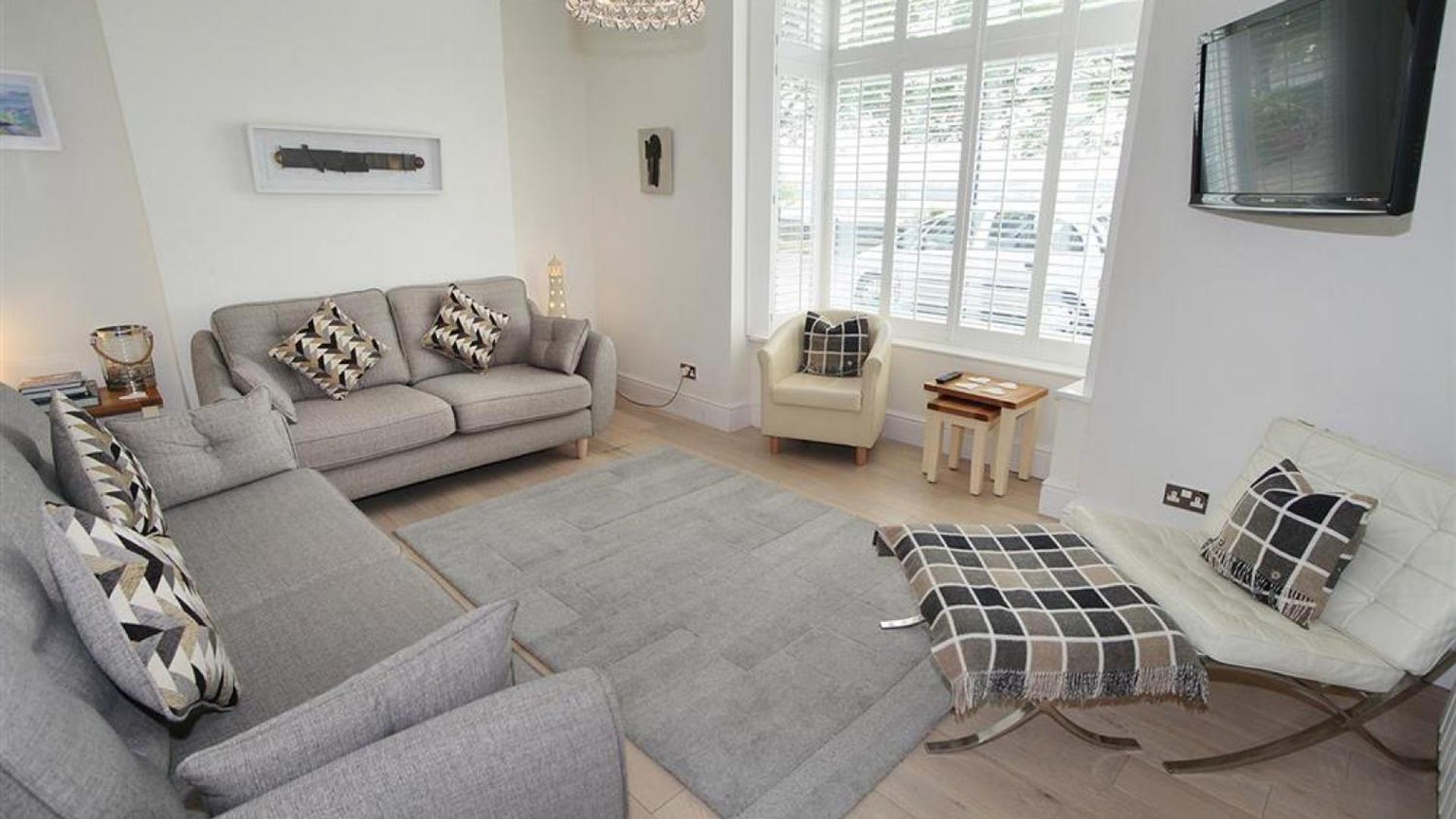 Four-Bedroom House photo 1