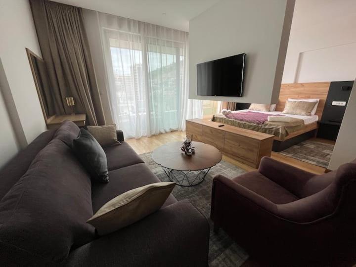 Studio Apartment with Sea View photo 1