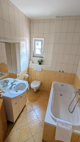 Standard Apartment - Photo 13