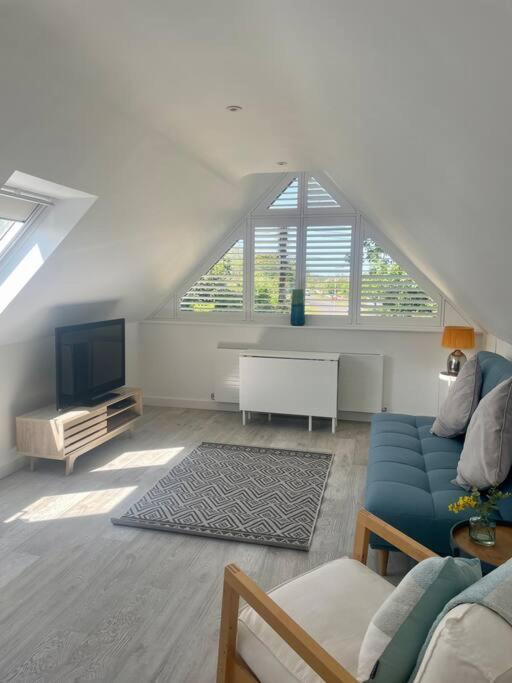 One-Bedroom House photo 1