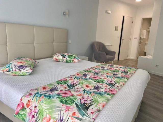 Double or Twin Room - Photo 13
