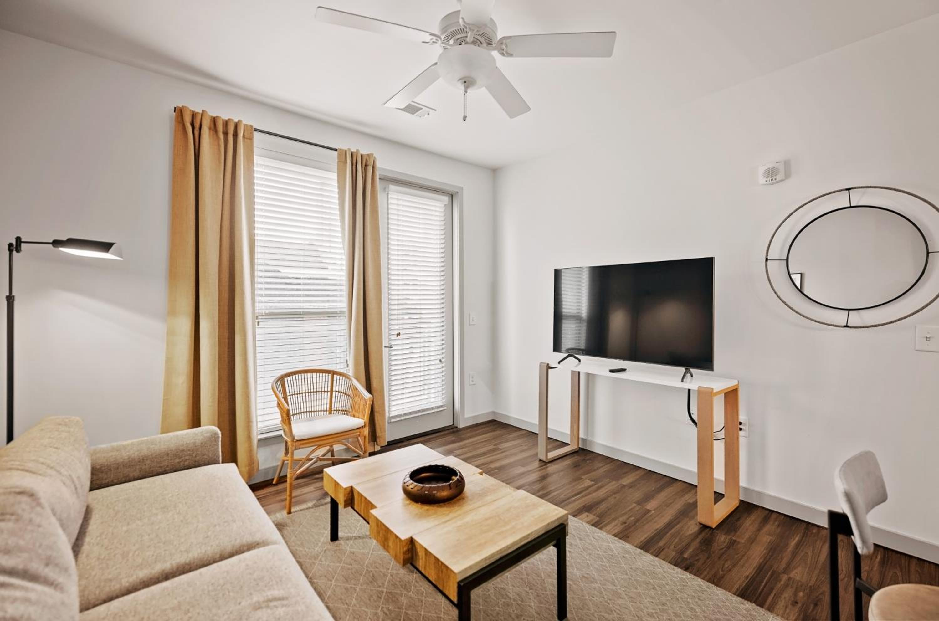 Double Queen Apartment with Balcony Accessible