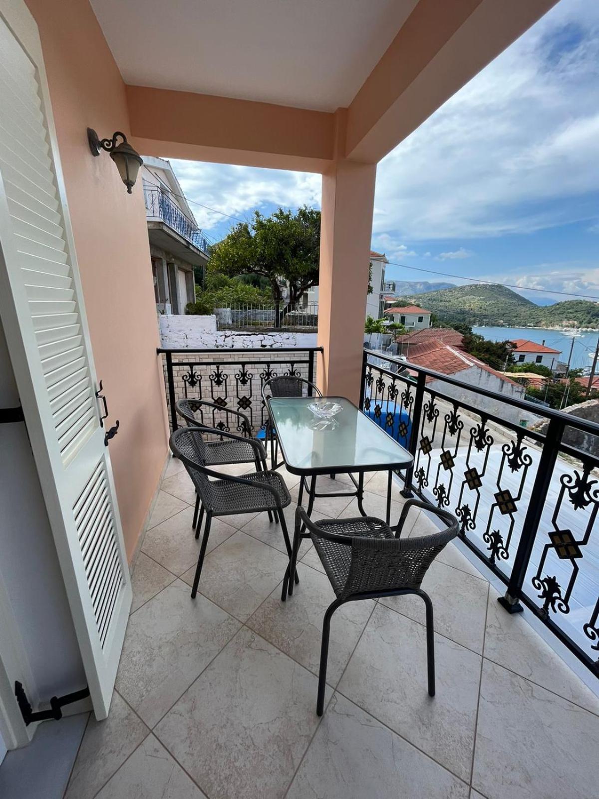 Three-Bedroom House - Photo 11