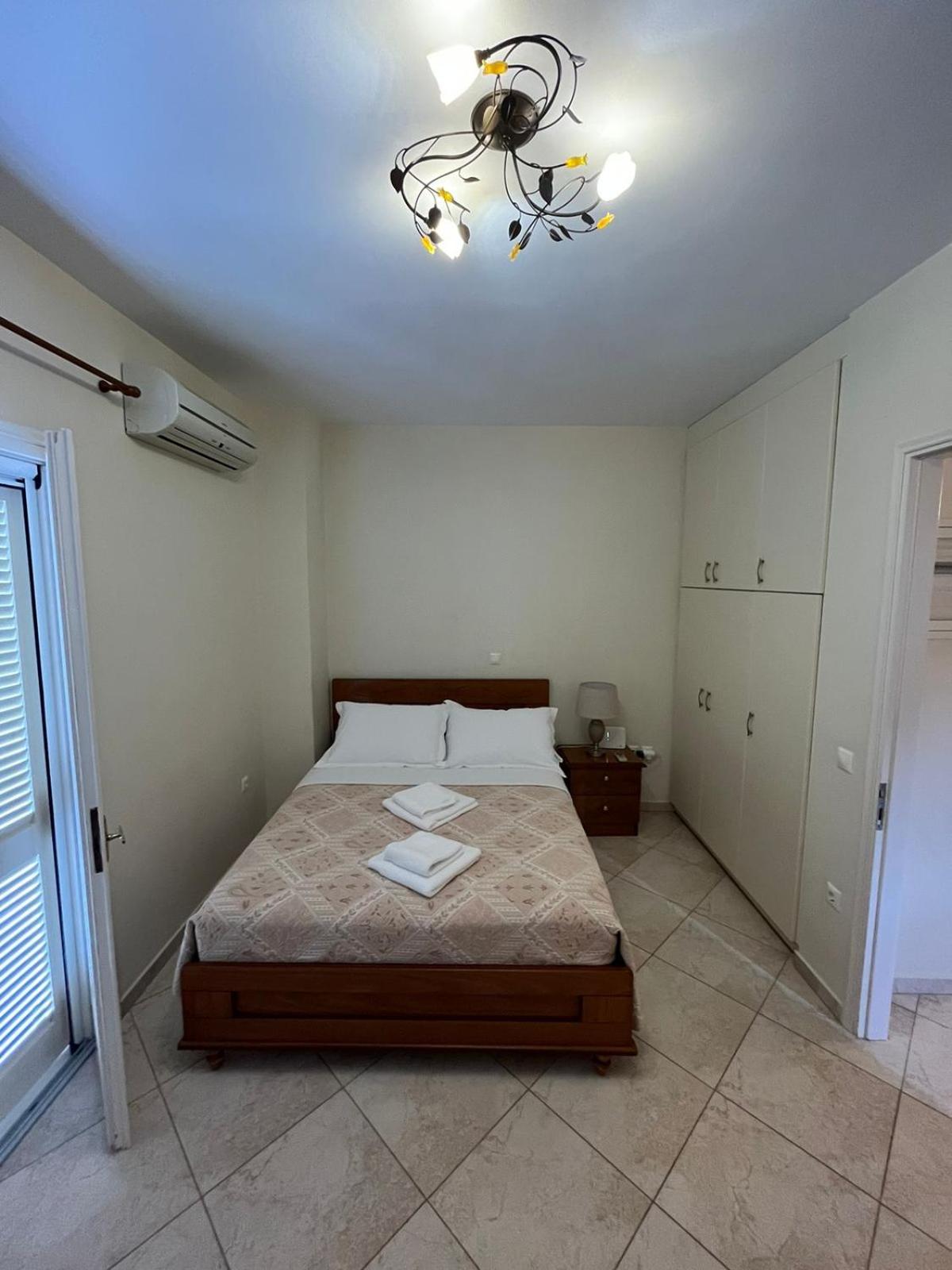 Three-Bedroom House - Photo 76