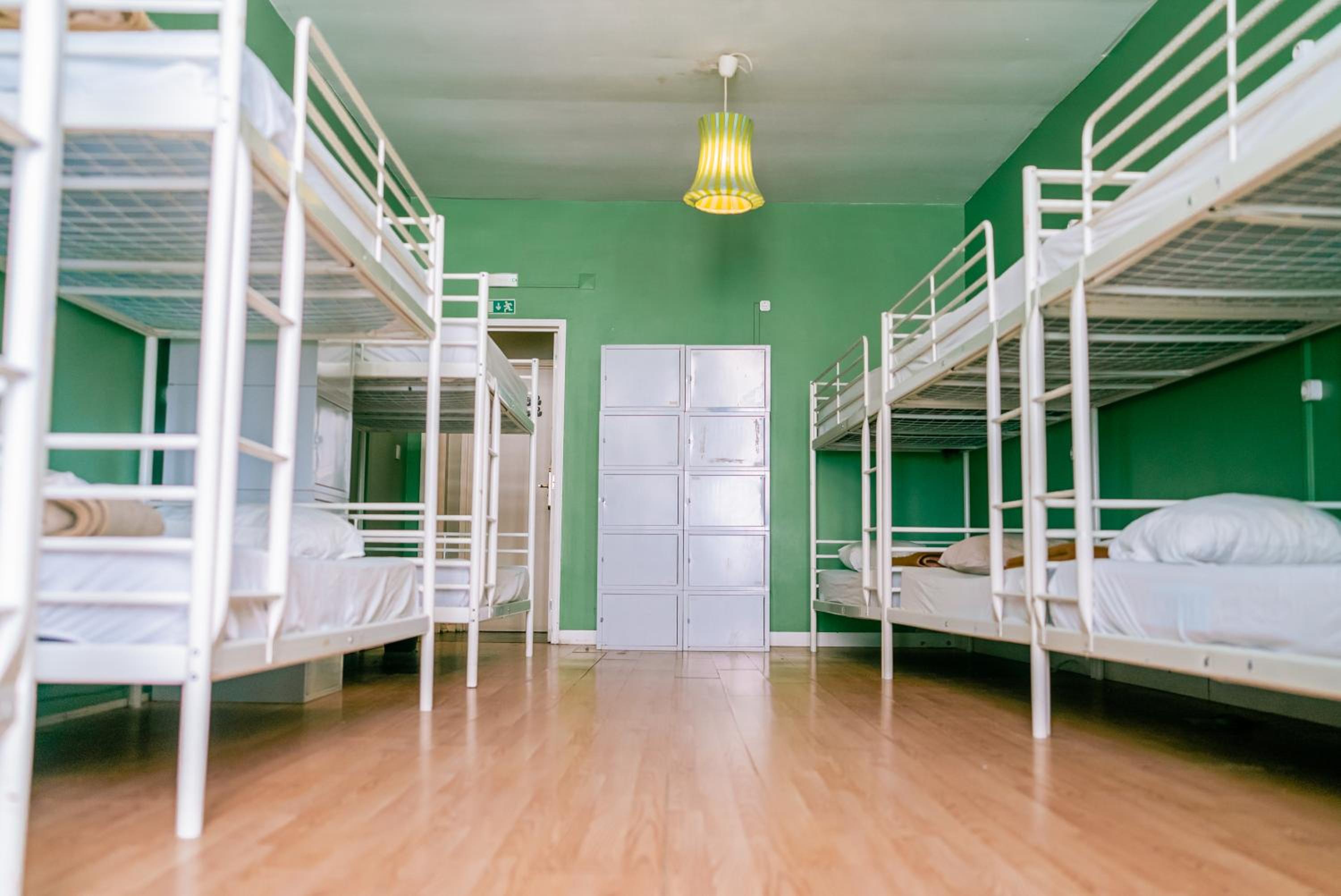 Bed in 12-Bed Mixed Dormitory Room photo 2