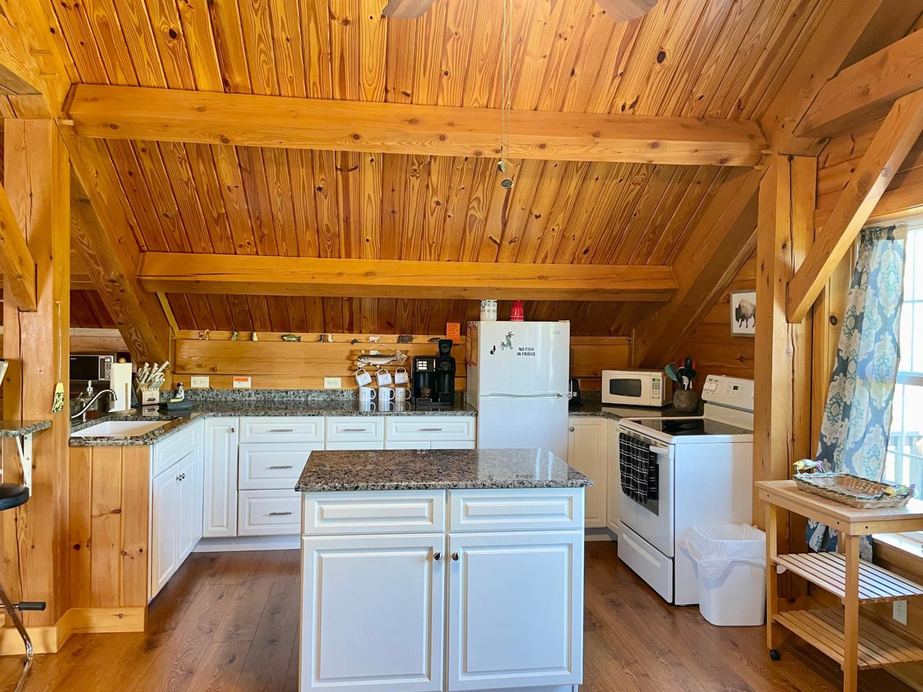 Three-Bedroom House photo 3