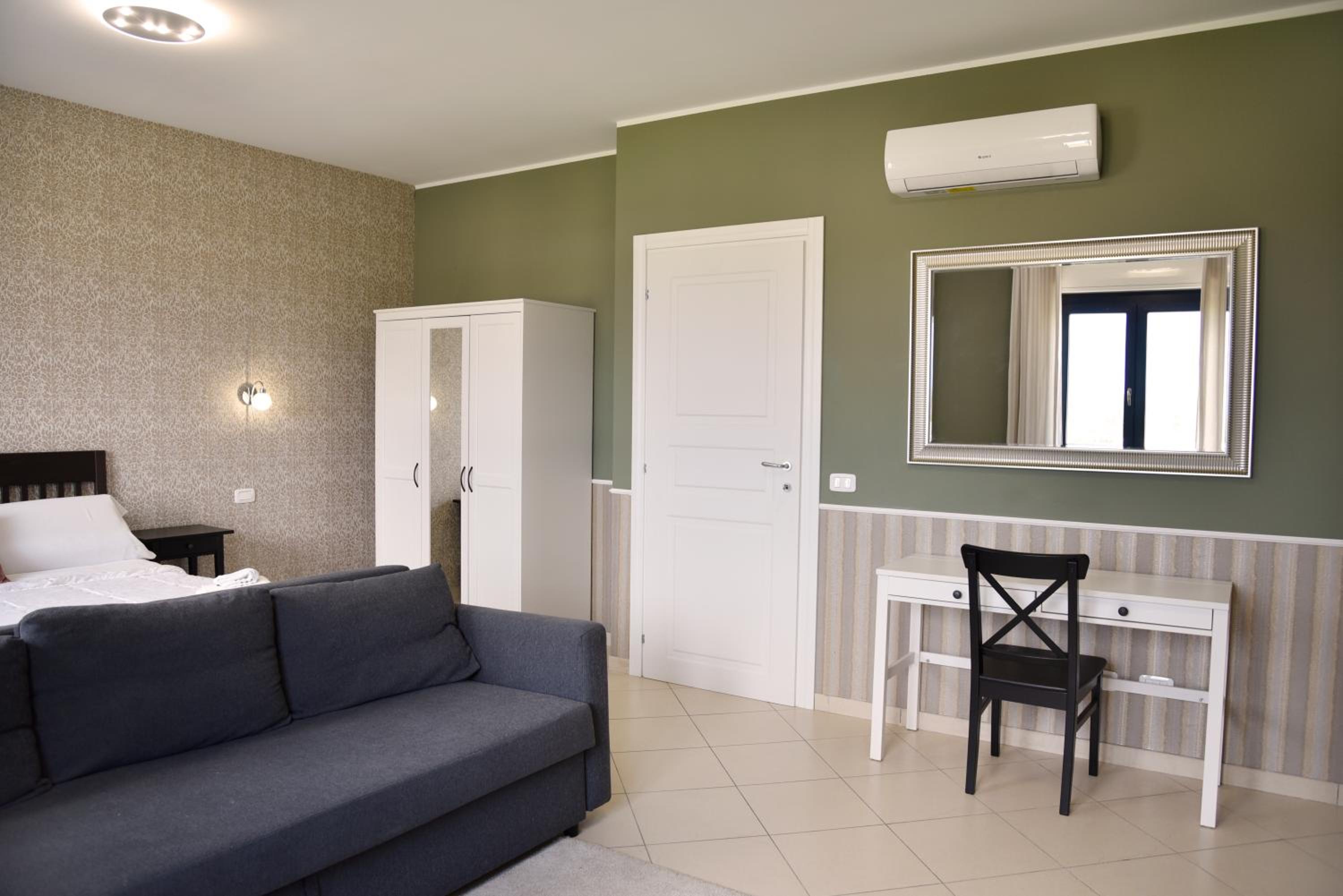 Superior Apartment photo 3