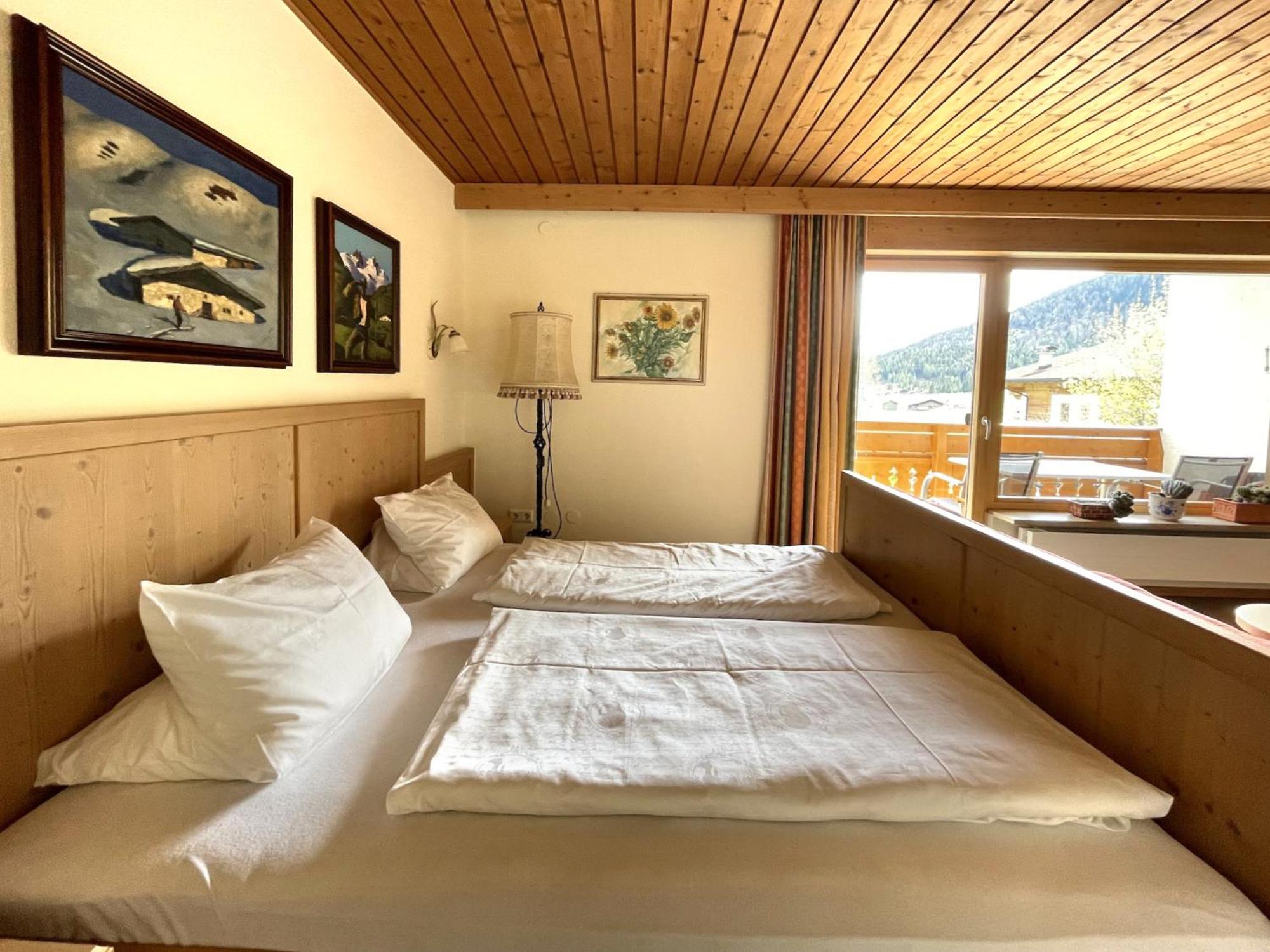 One-Bedroom Apartment with Balcony - Photo 2