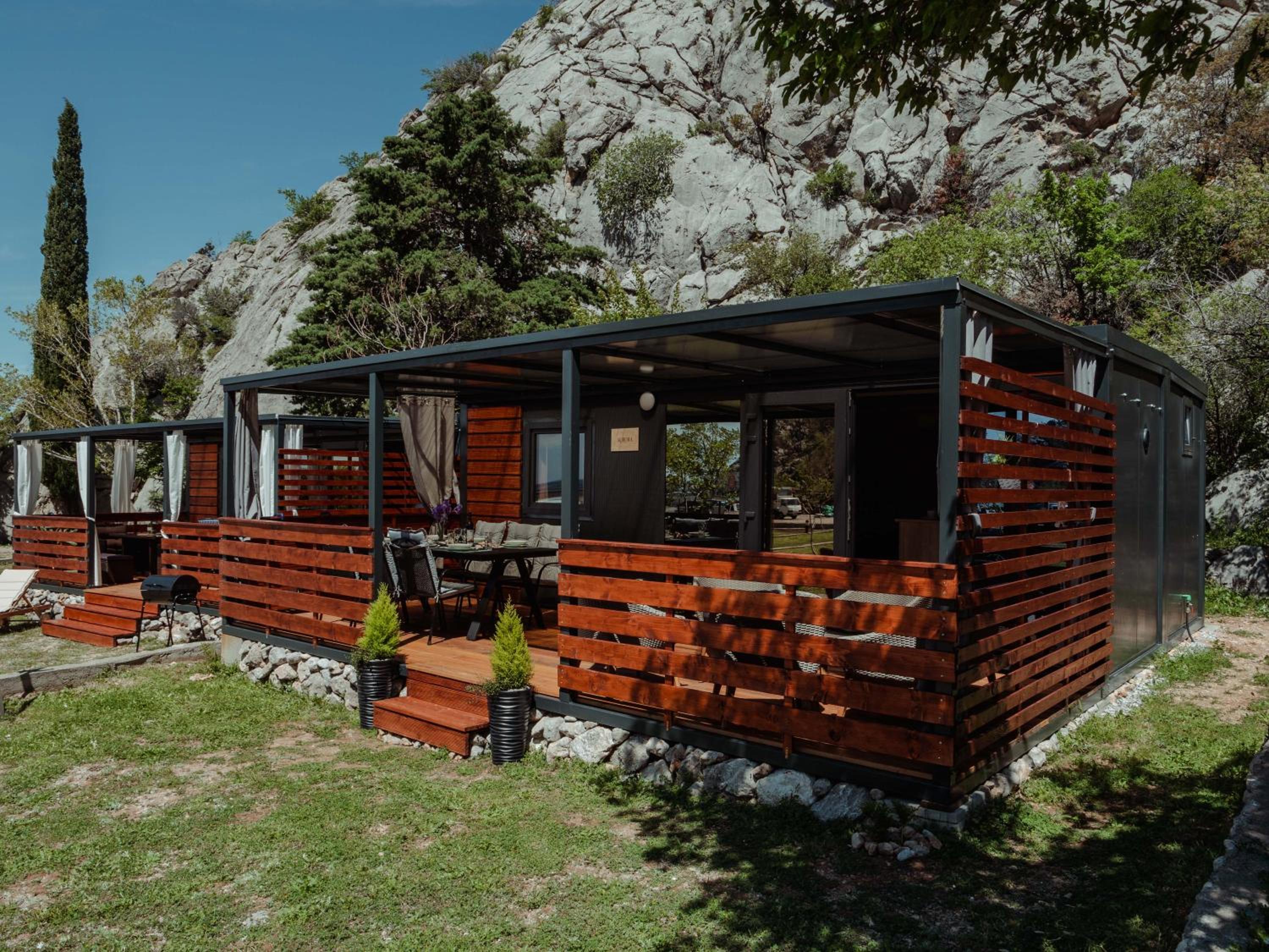 Mobile Home photo 2