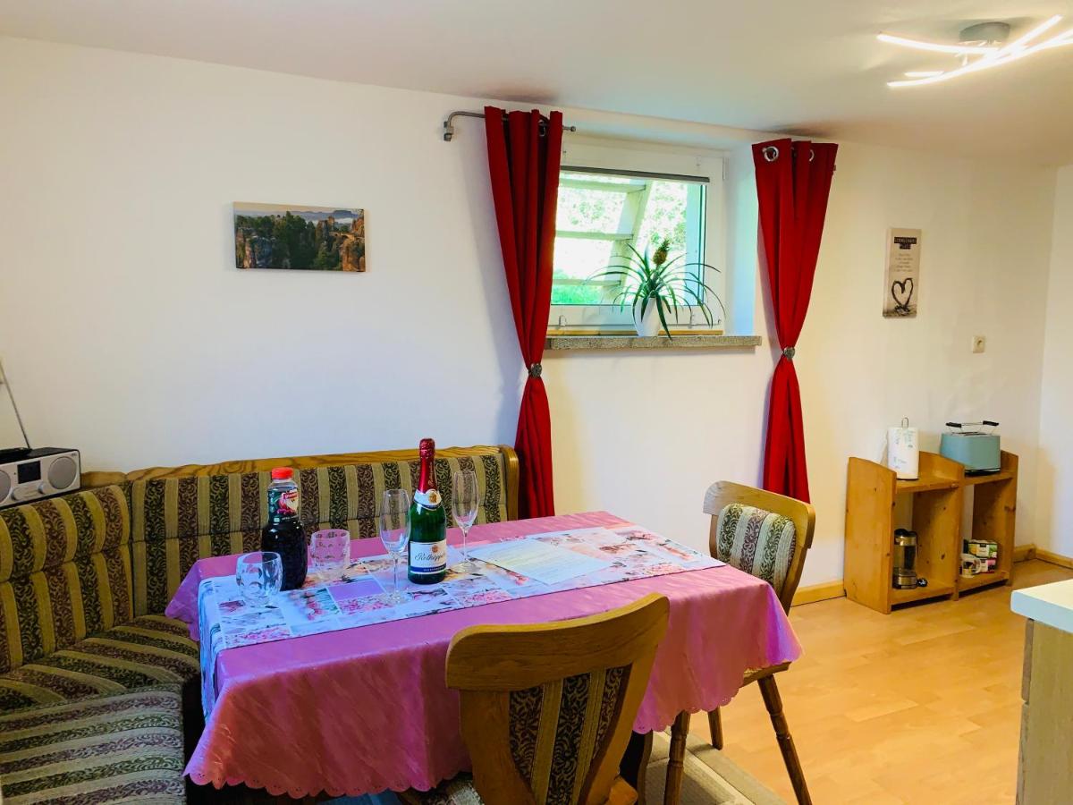 Apartment with Terrace - Photo 11