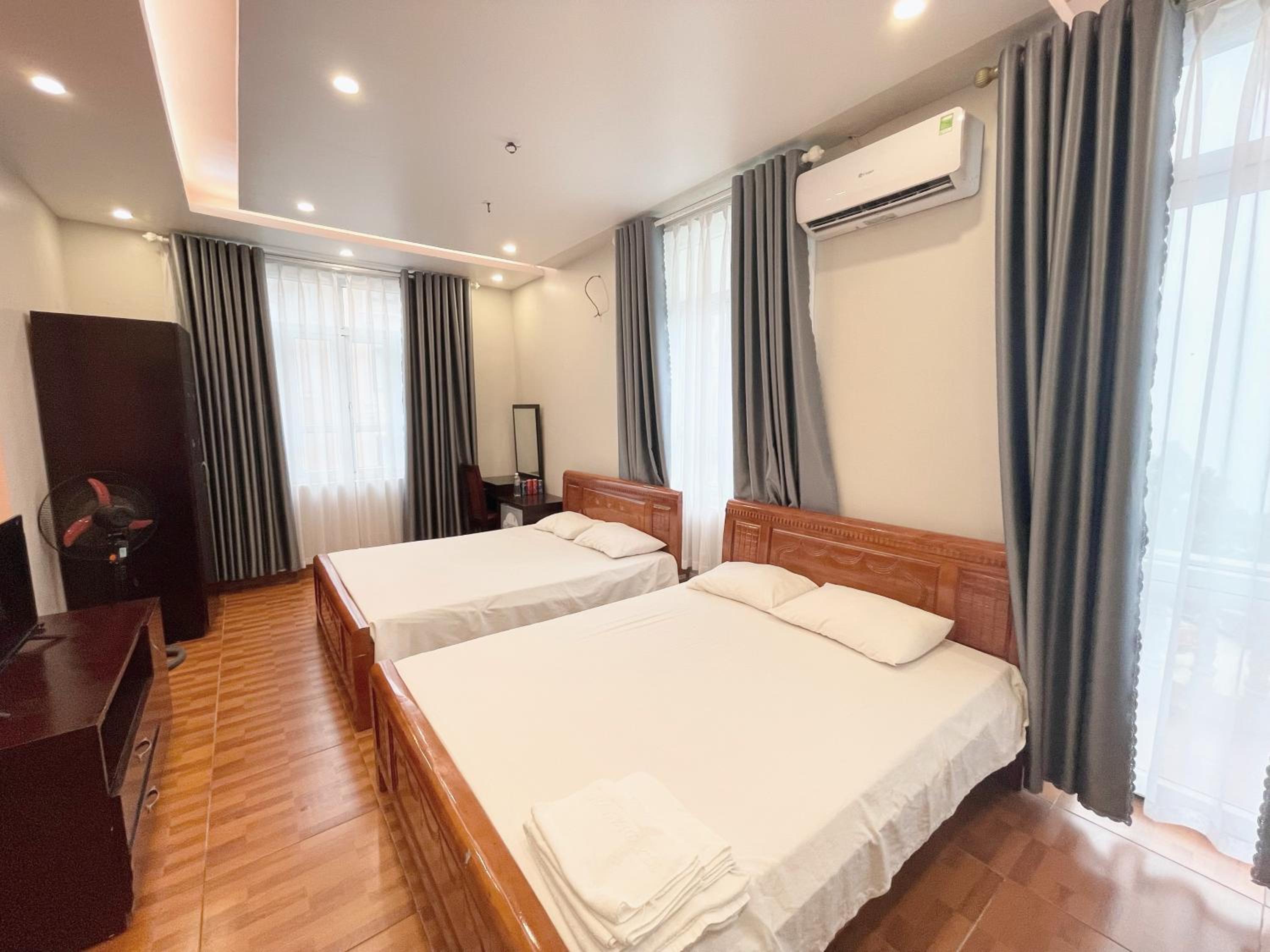 Quadruple Room with Mountain View photo 1