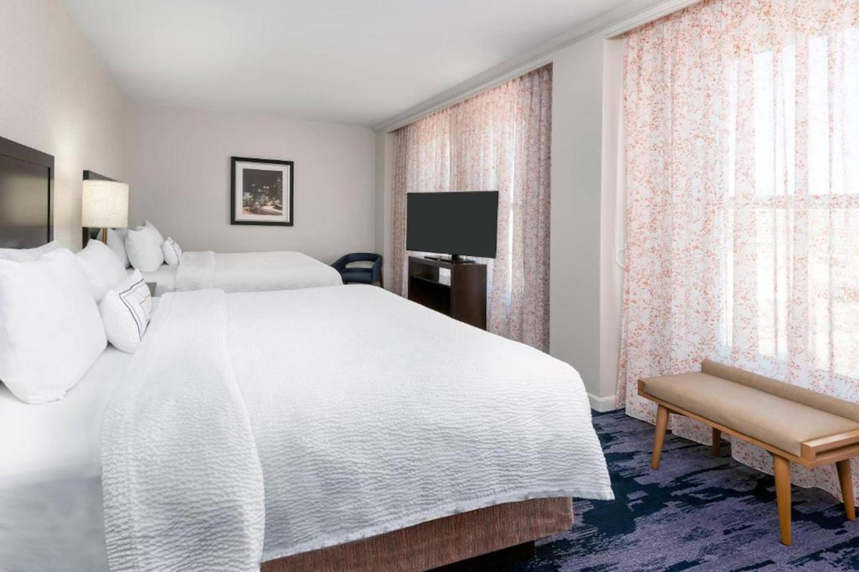 Two King Bed Suite With Sofa Bed And Living Room - Photo 1