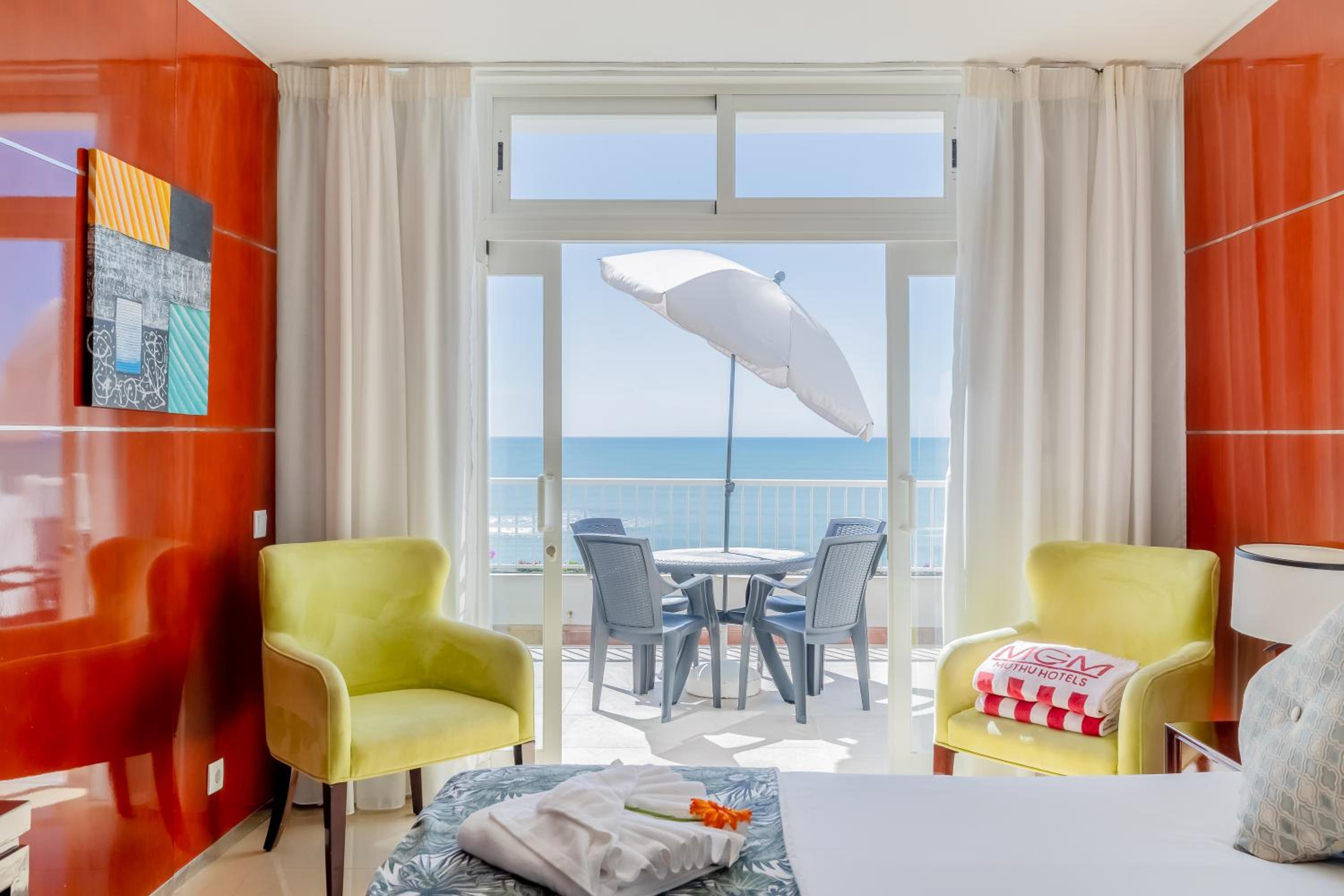 Deluxe Junior Suite - Photo 12