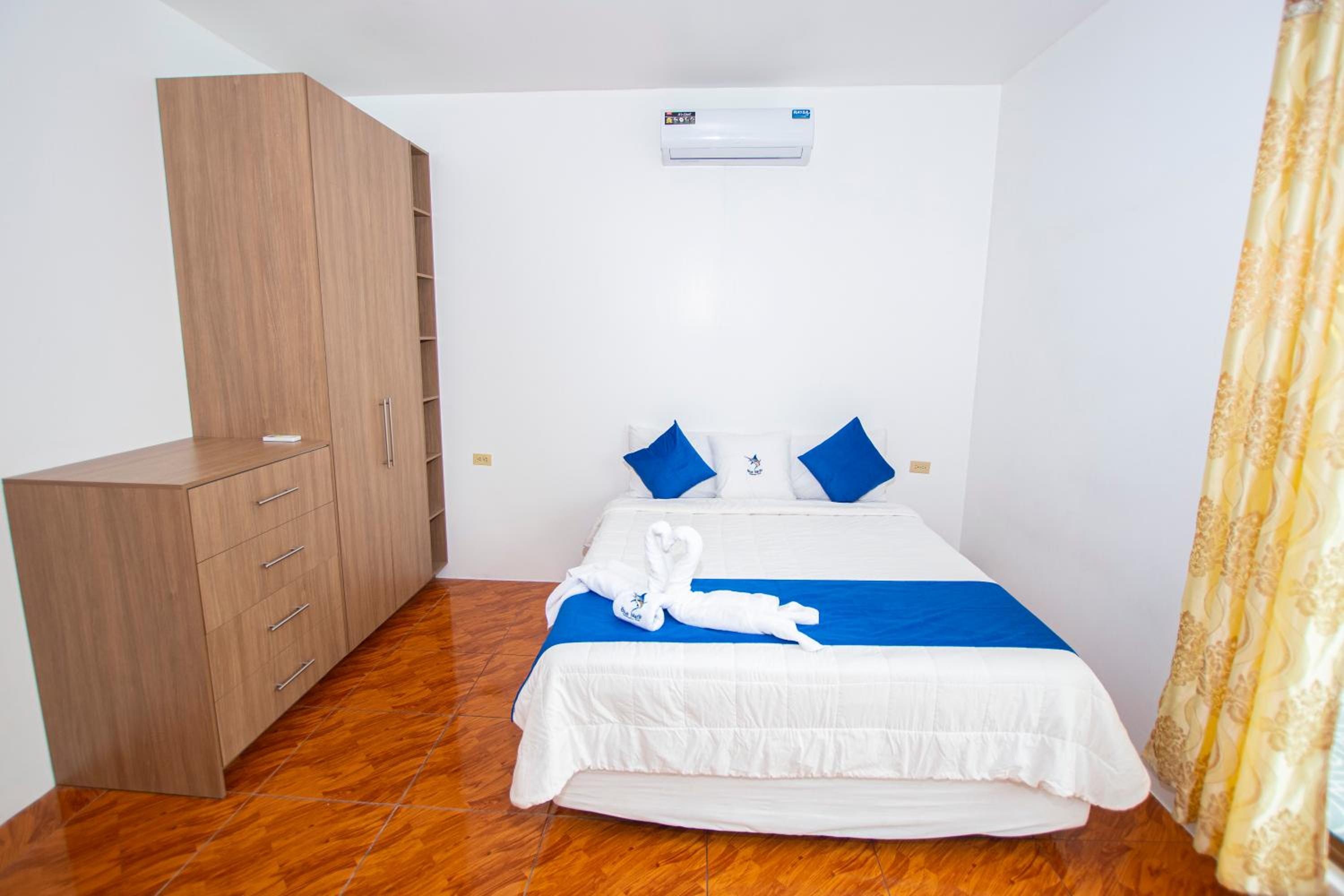 Deluxe One-Bedroom Apartment with Garden View