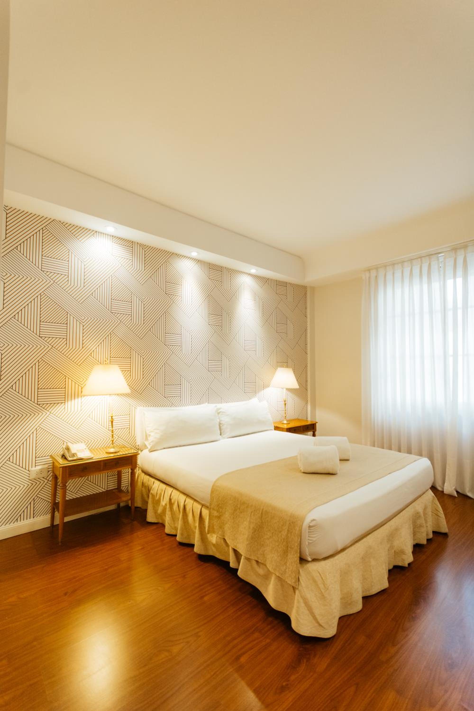 Standard Double or Twin Room photo 1