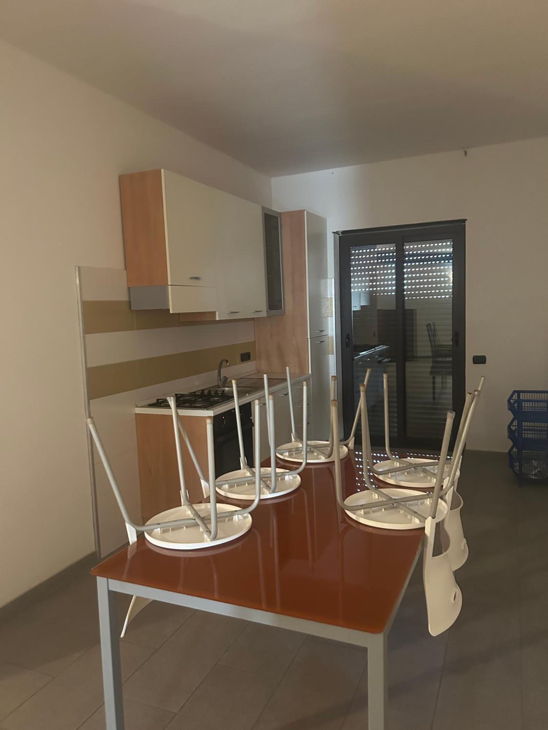 Apartment photo 2