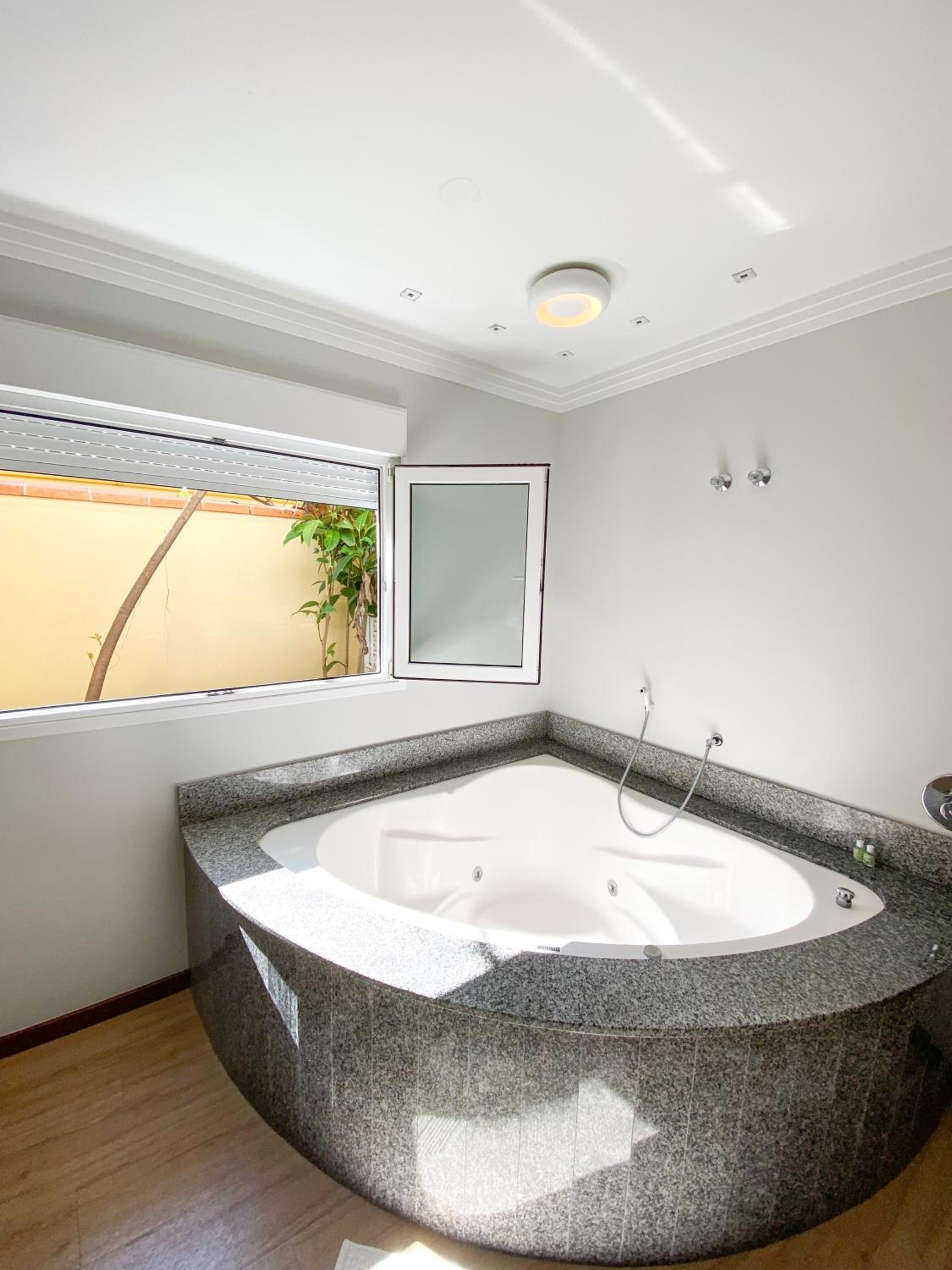 Superior Apartment photo 2