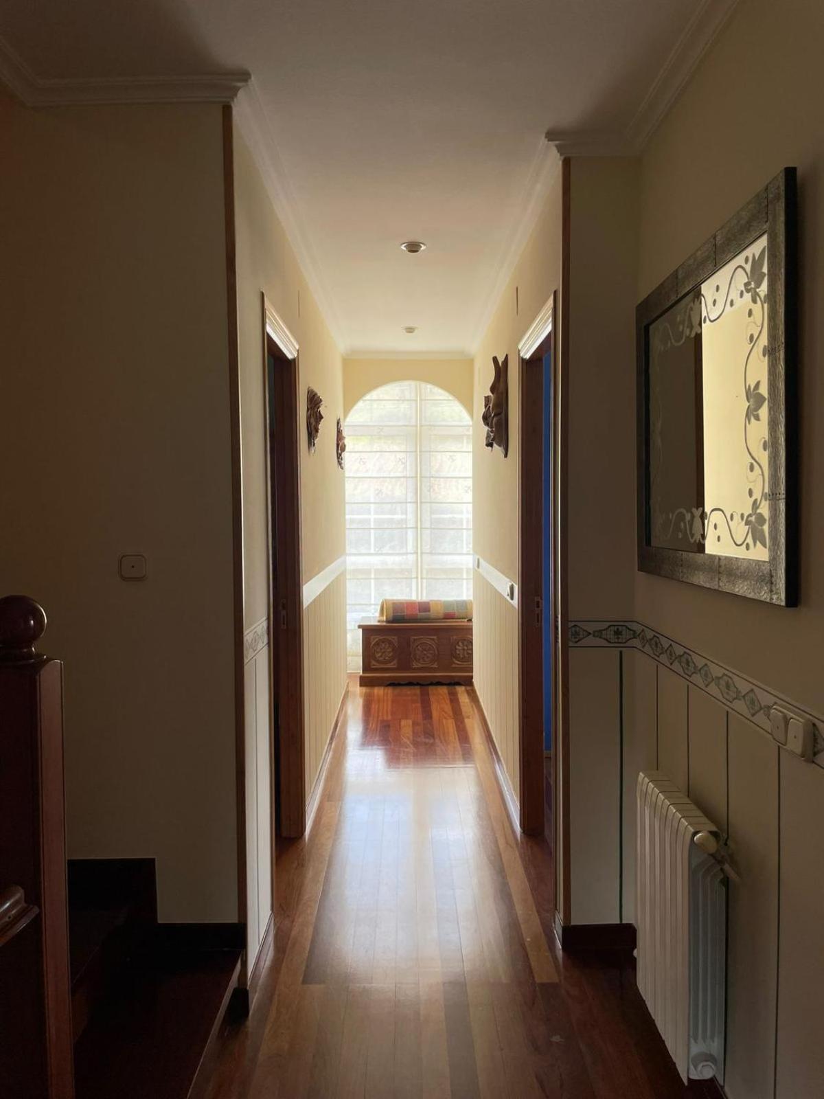 Casa de cinco habitaciones