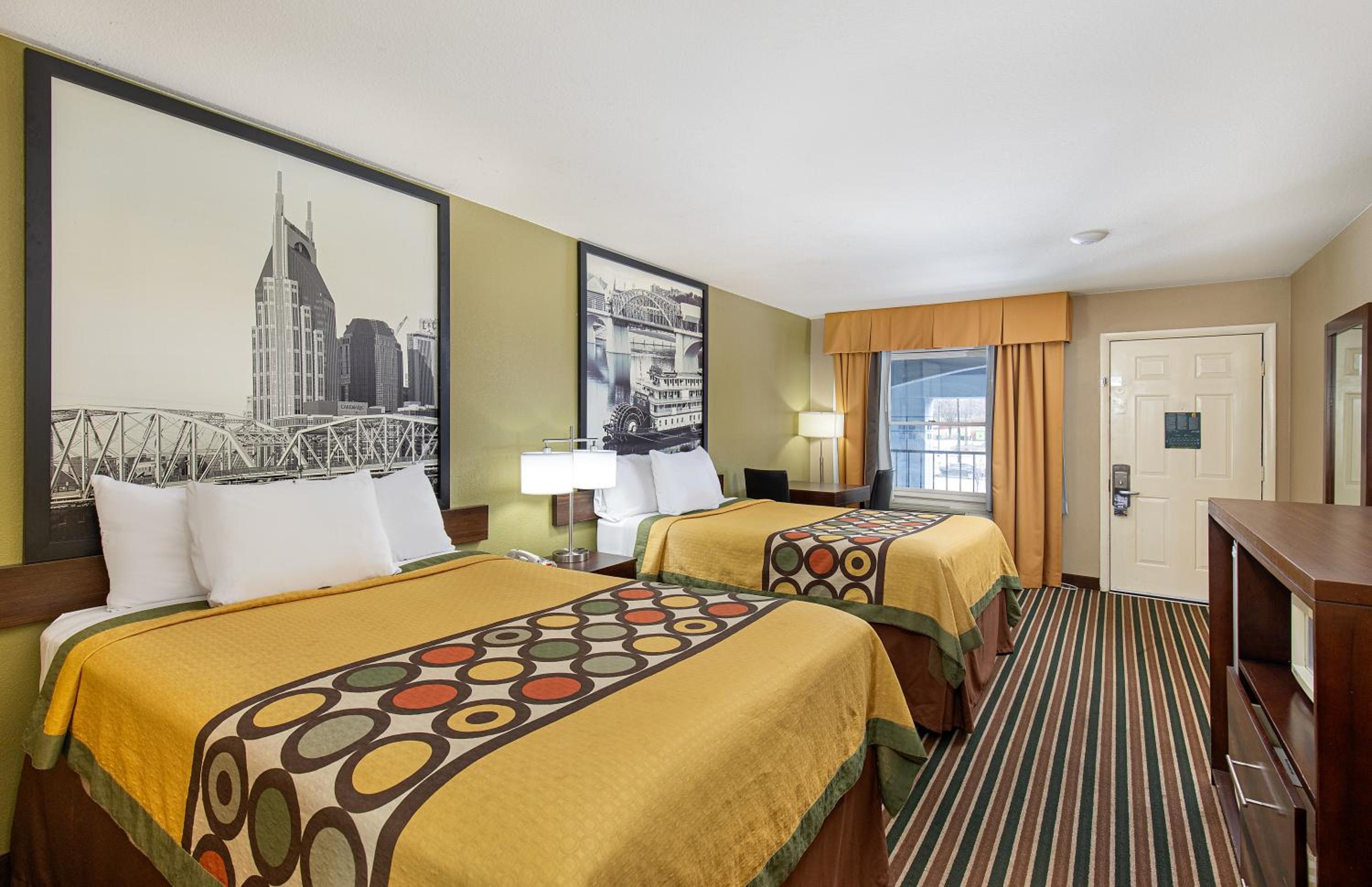 Double Room with Two Double Beds - Smoking photo 2