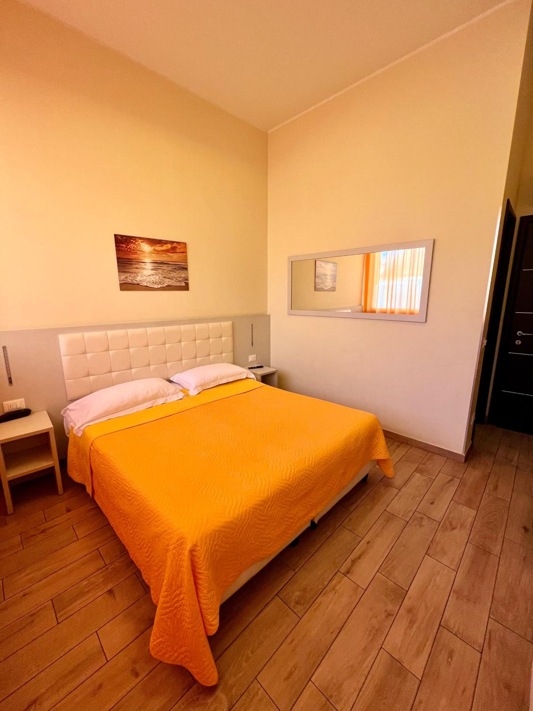 Double or Twin Room photo 1