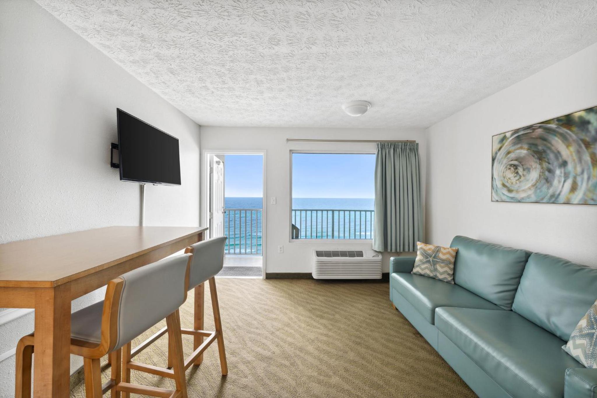 Beachfront Suite - King with Kitchen - Photo 5