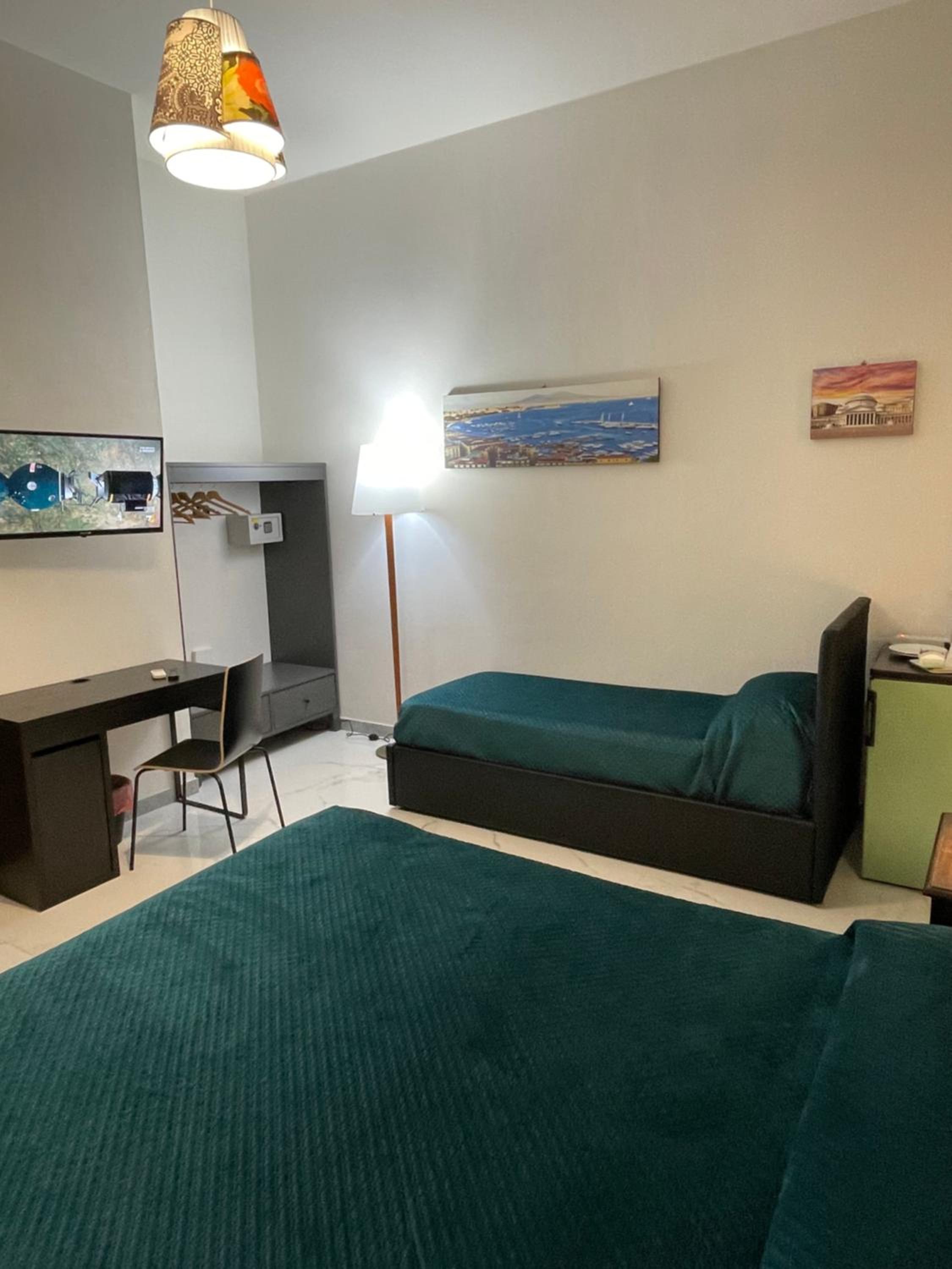 Large Double Room photo 3