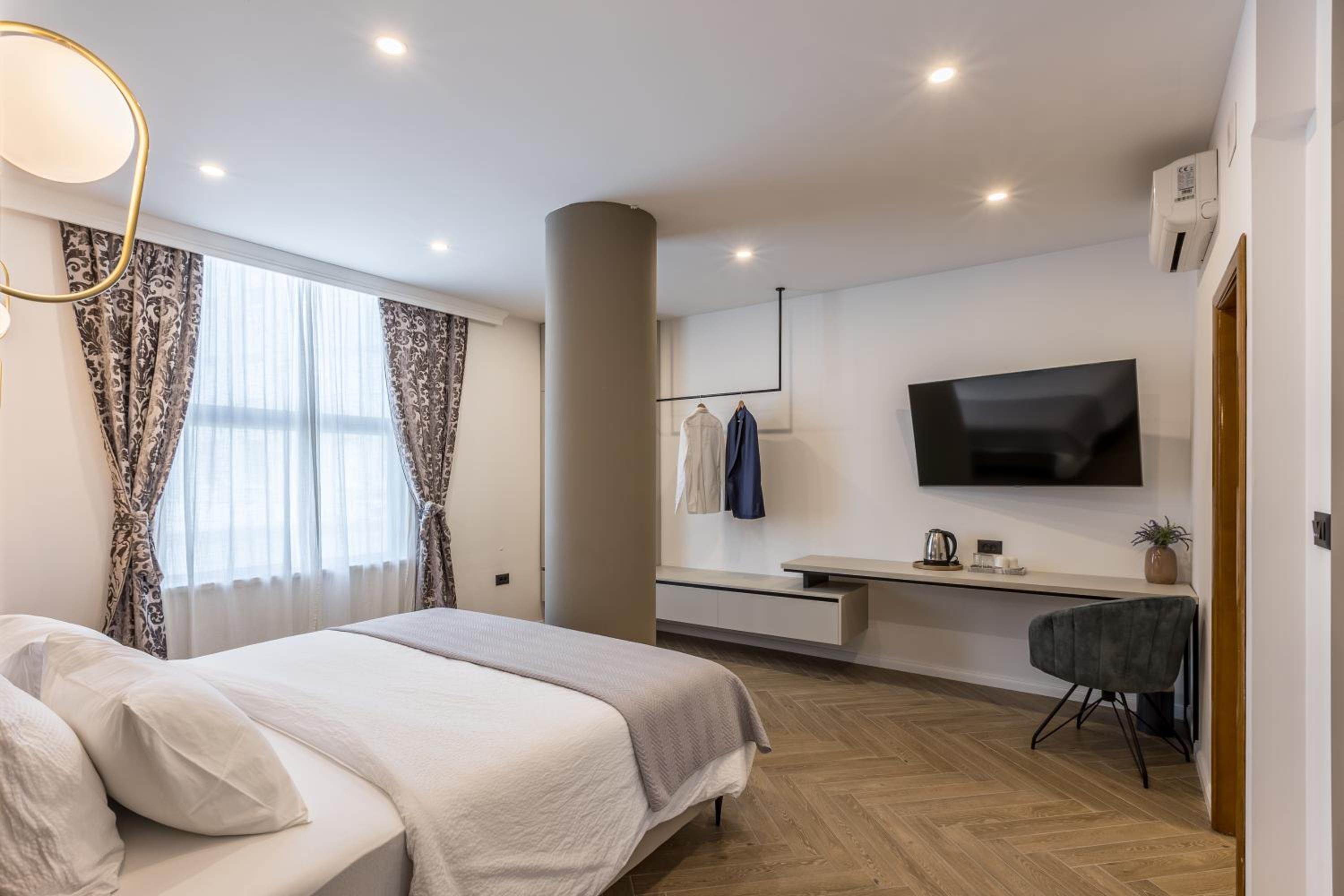 Superior Double Room - Photo 1