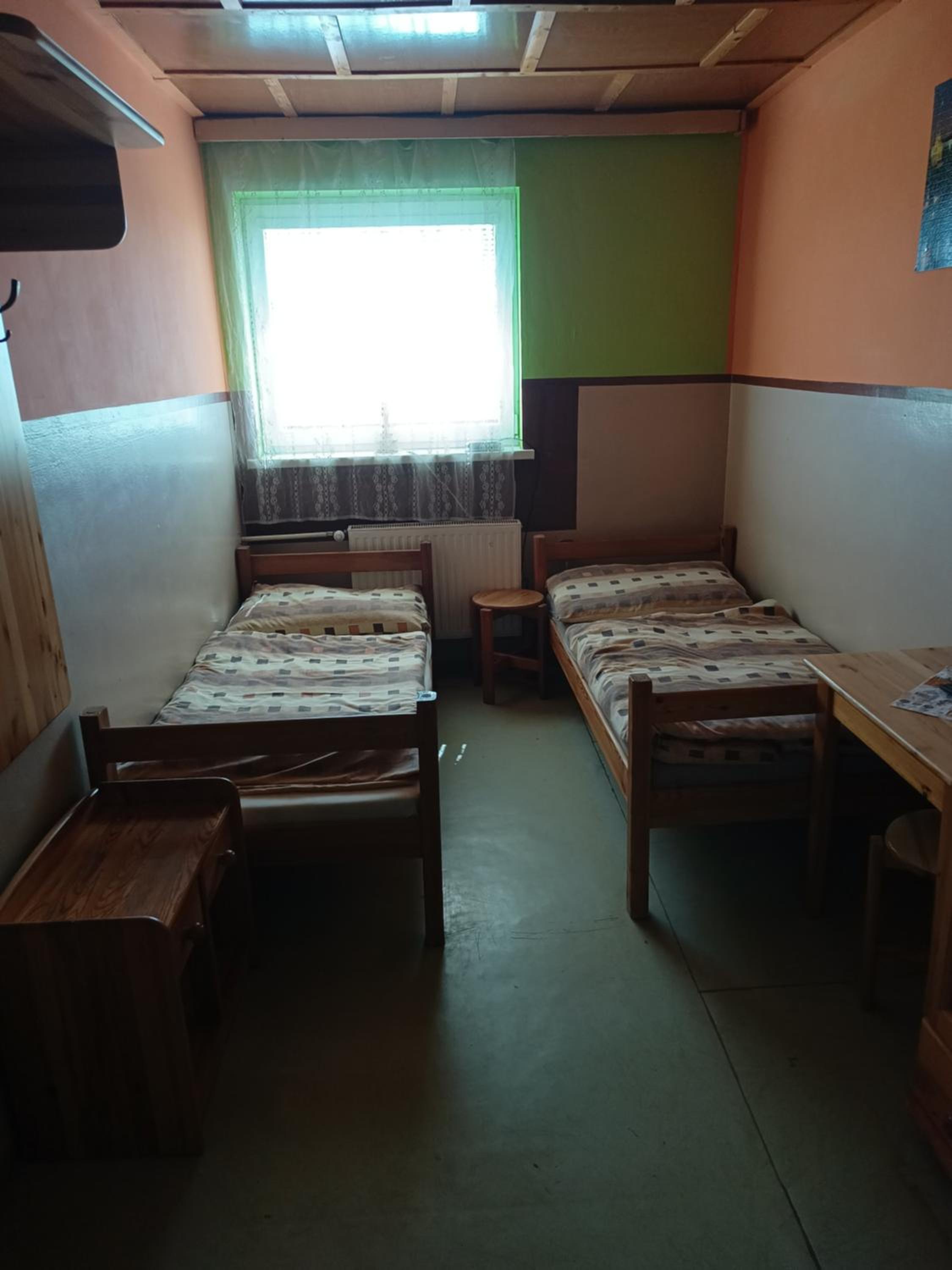 Standard Twin Room - Photo 6