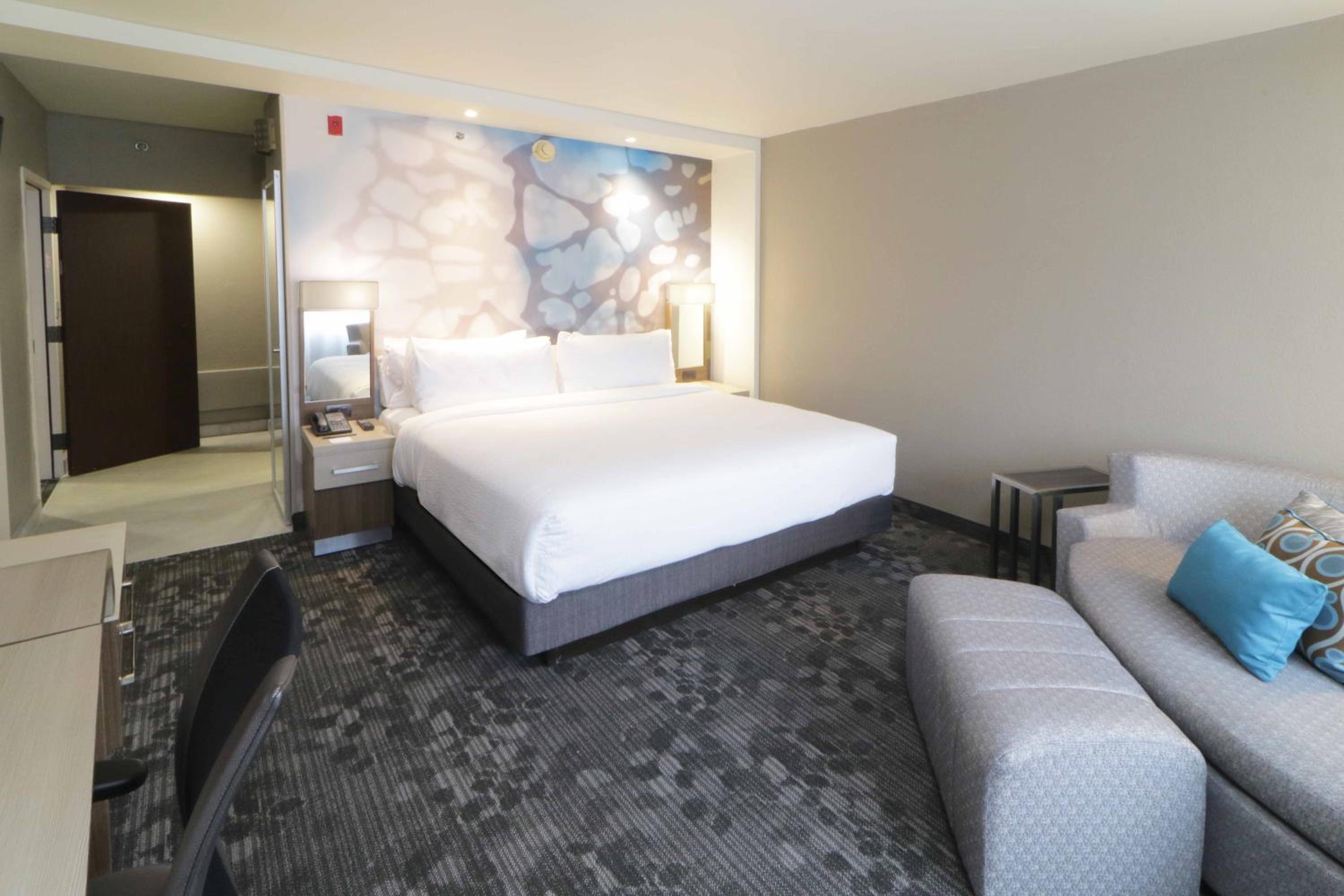 King Room with Courtyard View - Photo 1