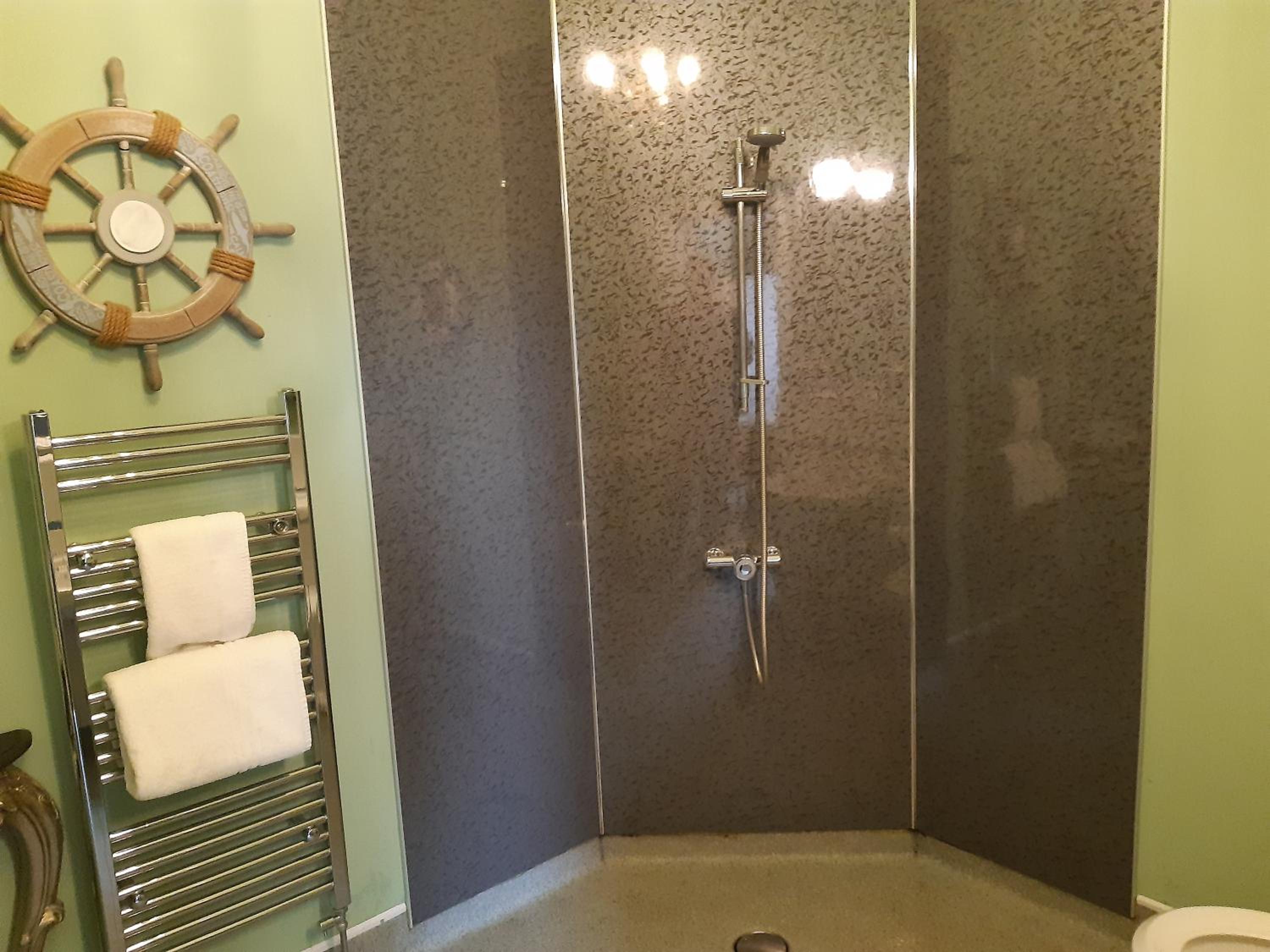 Superior Twin Room - Photo 5