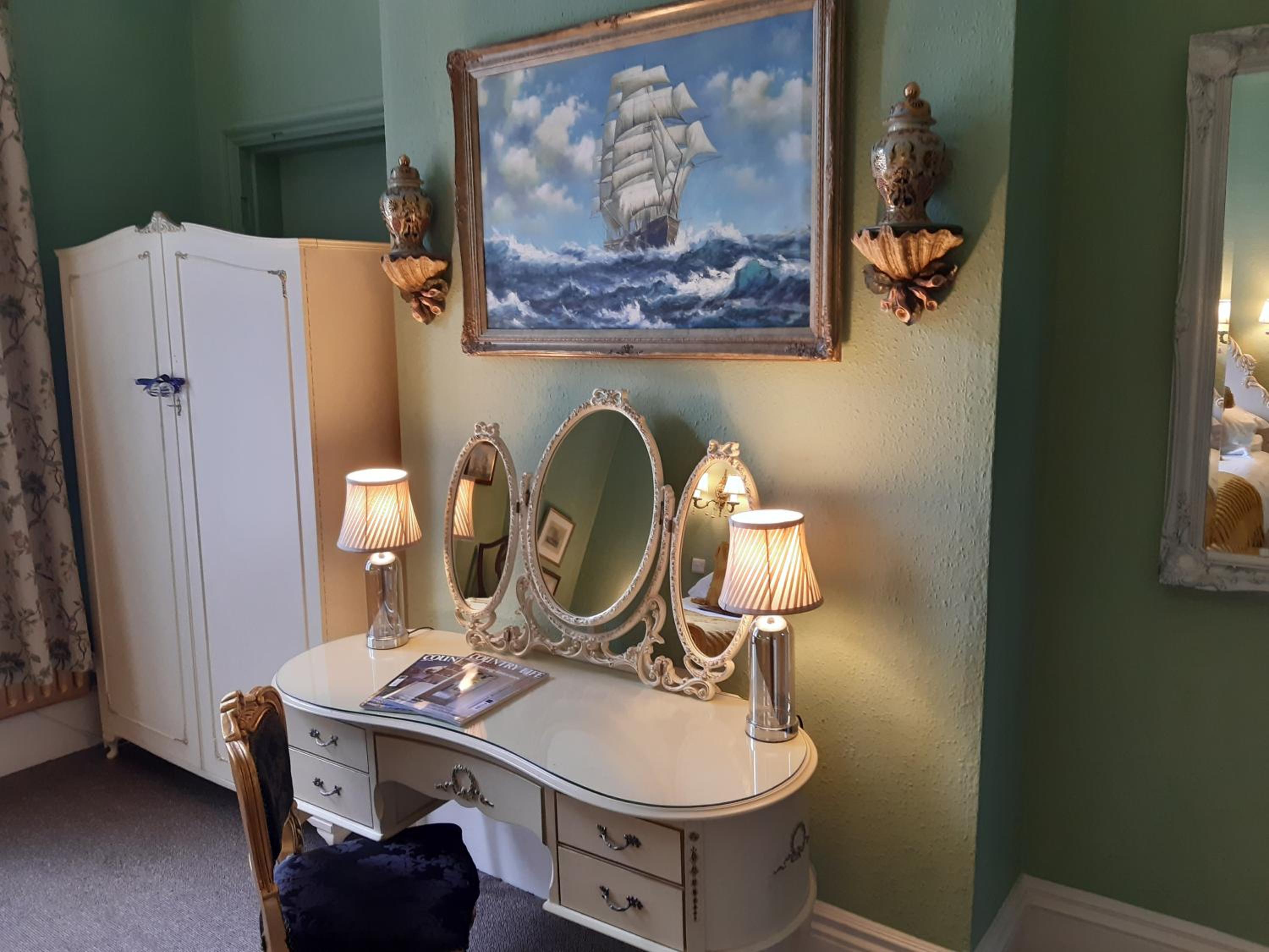 Superior Twin Room - Photo 8