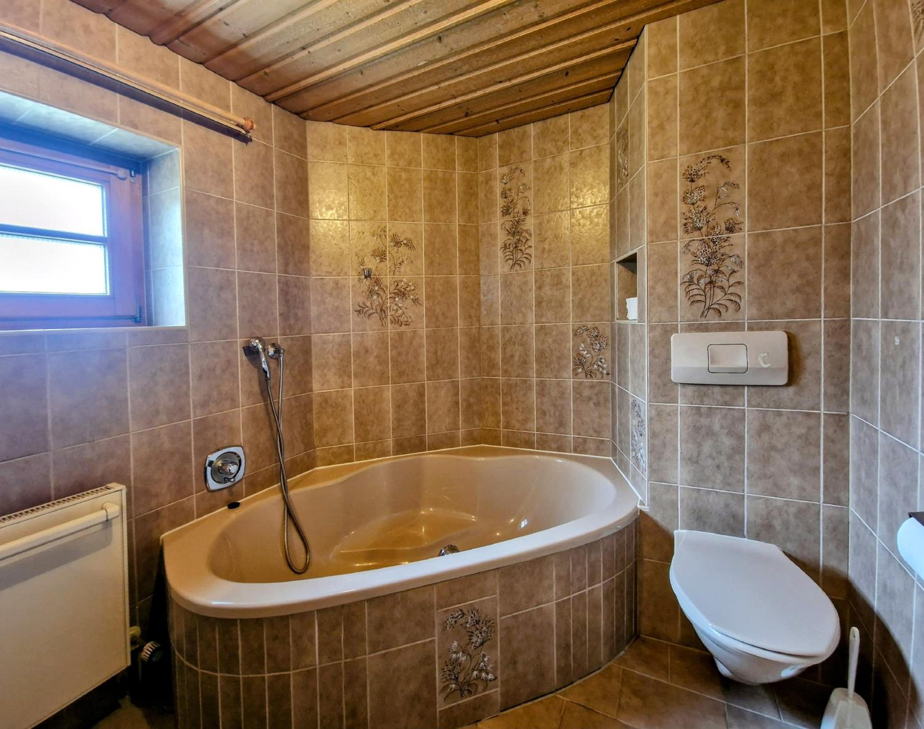 Three-Bedroom House photo 3