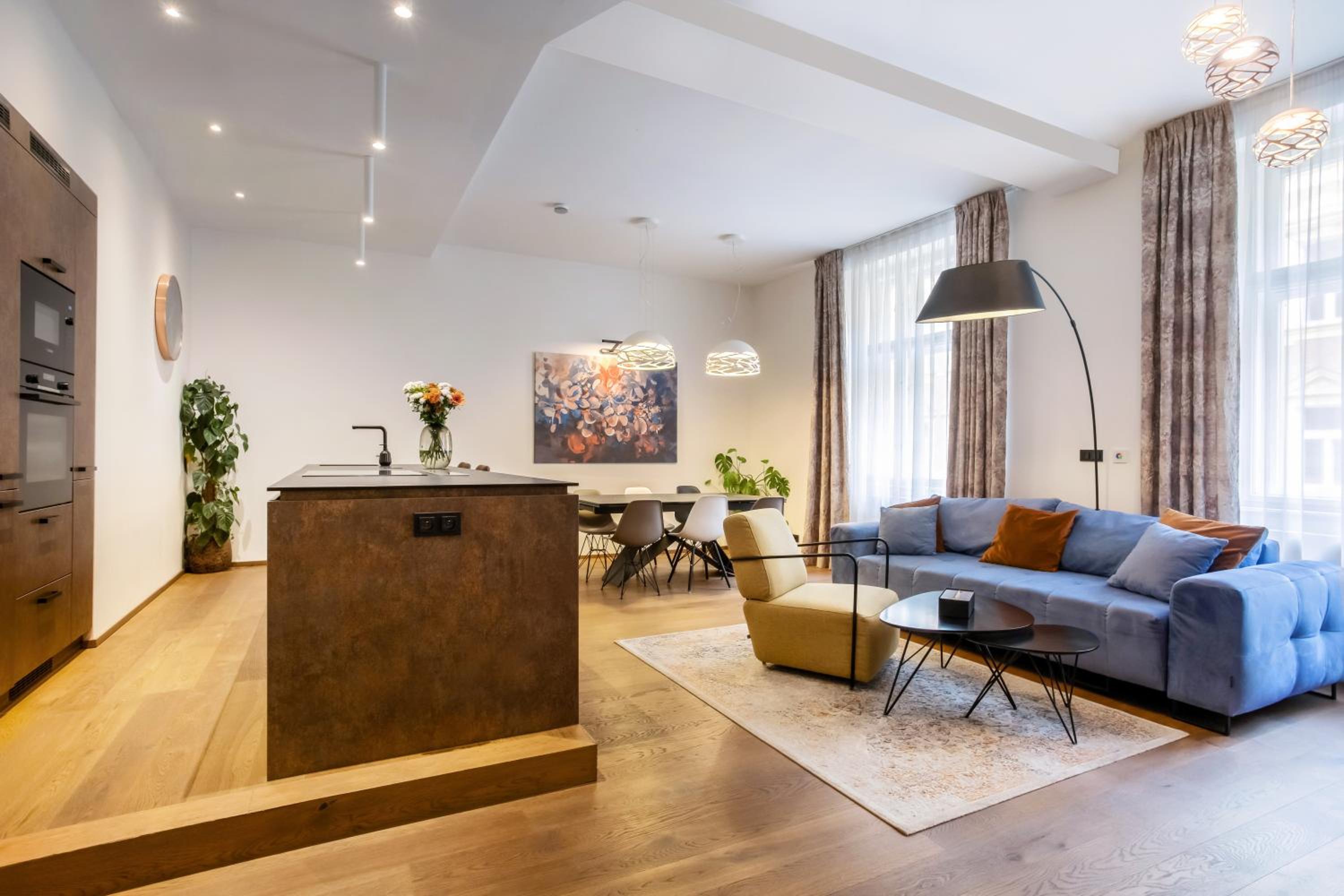Three-Bedroom Apartment thumbnail 6