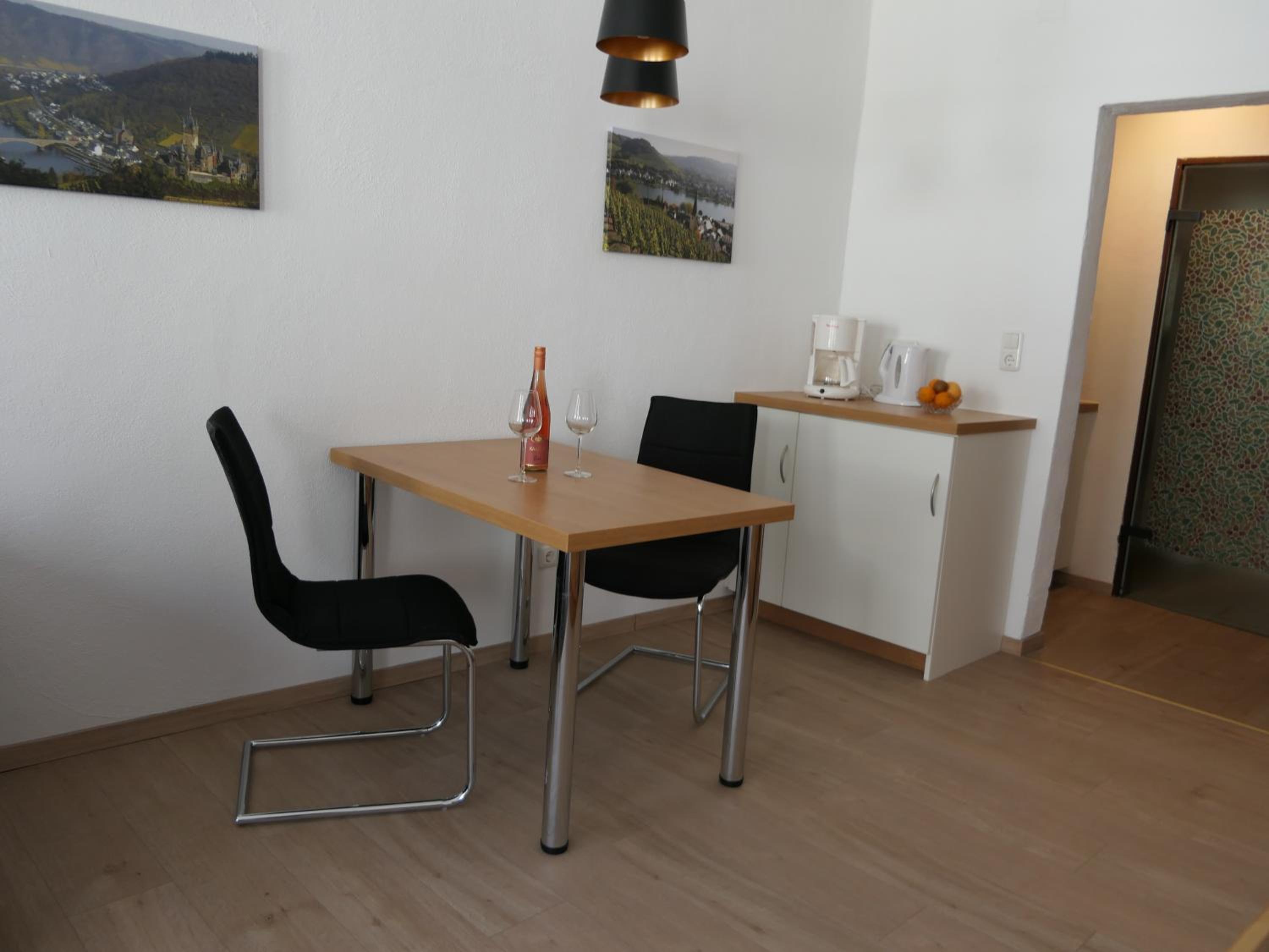 One-Bedroom Apartment with River View photo 2
