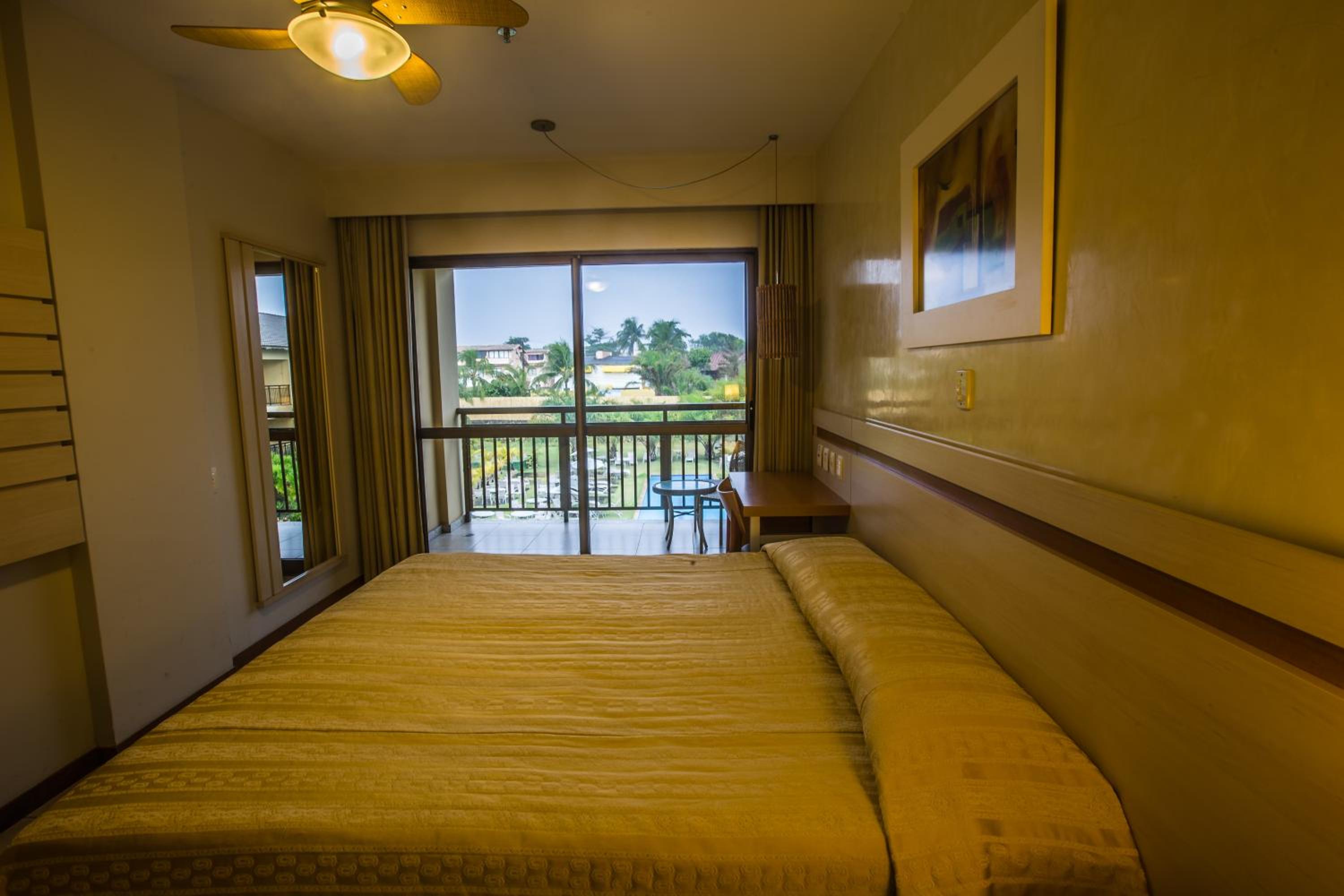 Business Room with Pool View photo 3
