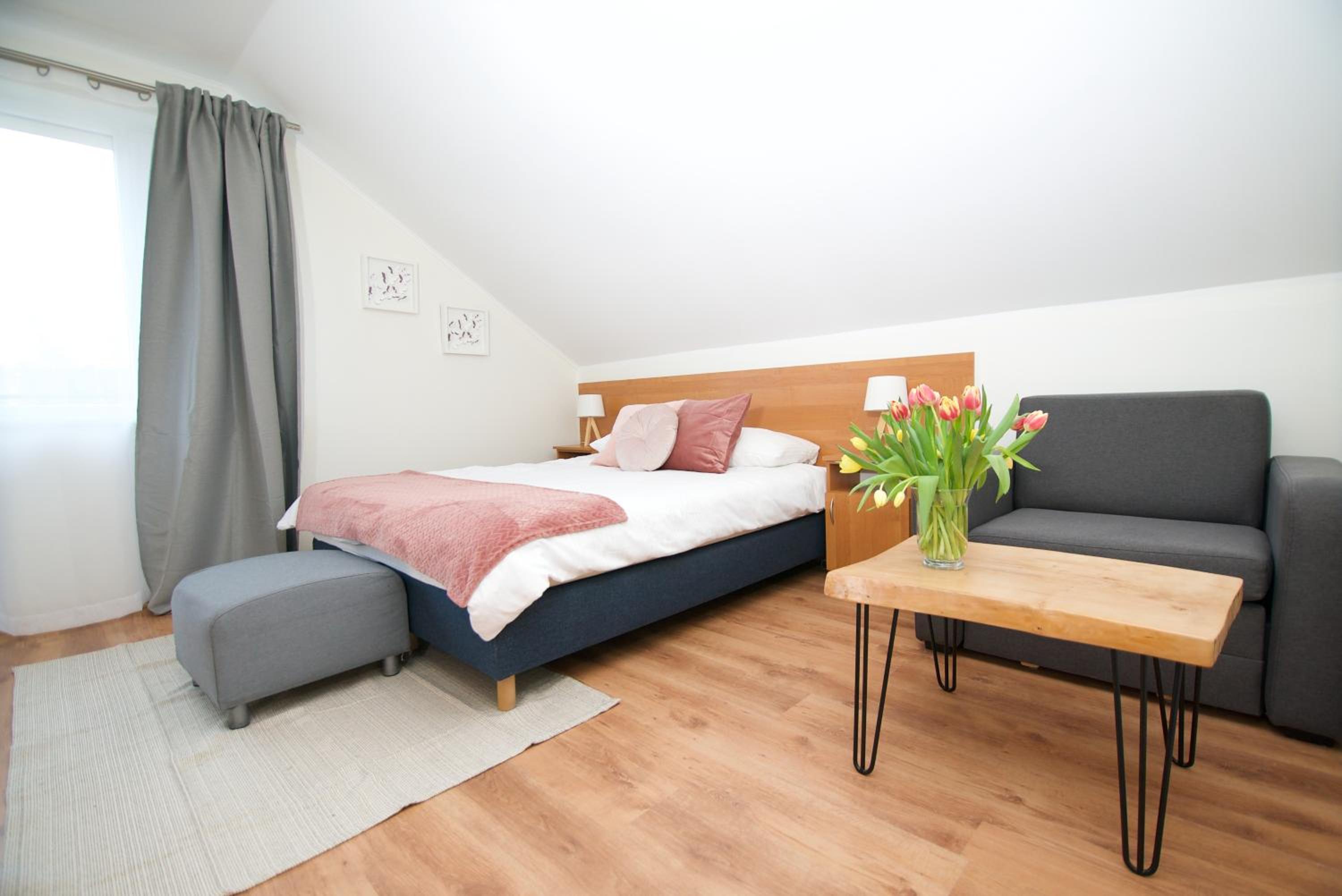 Deluxe Room (2 Adults + 1 Child) photo 2