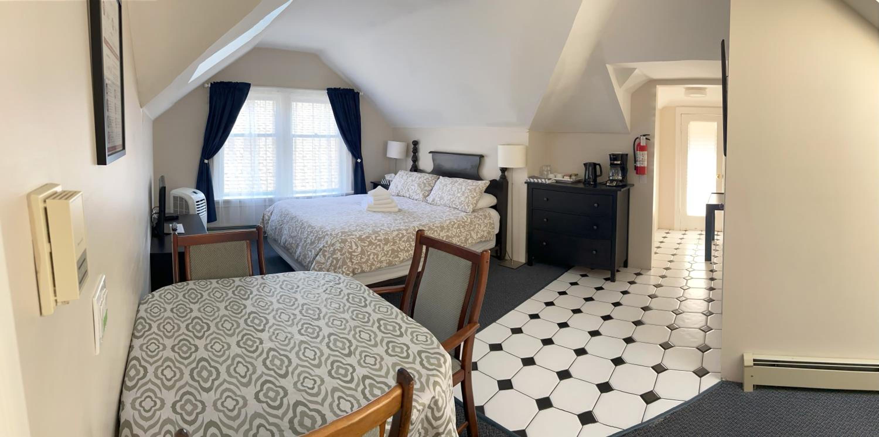 Queen Suite