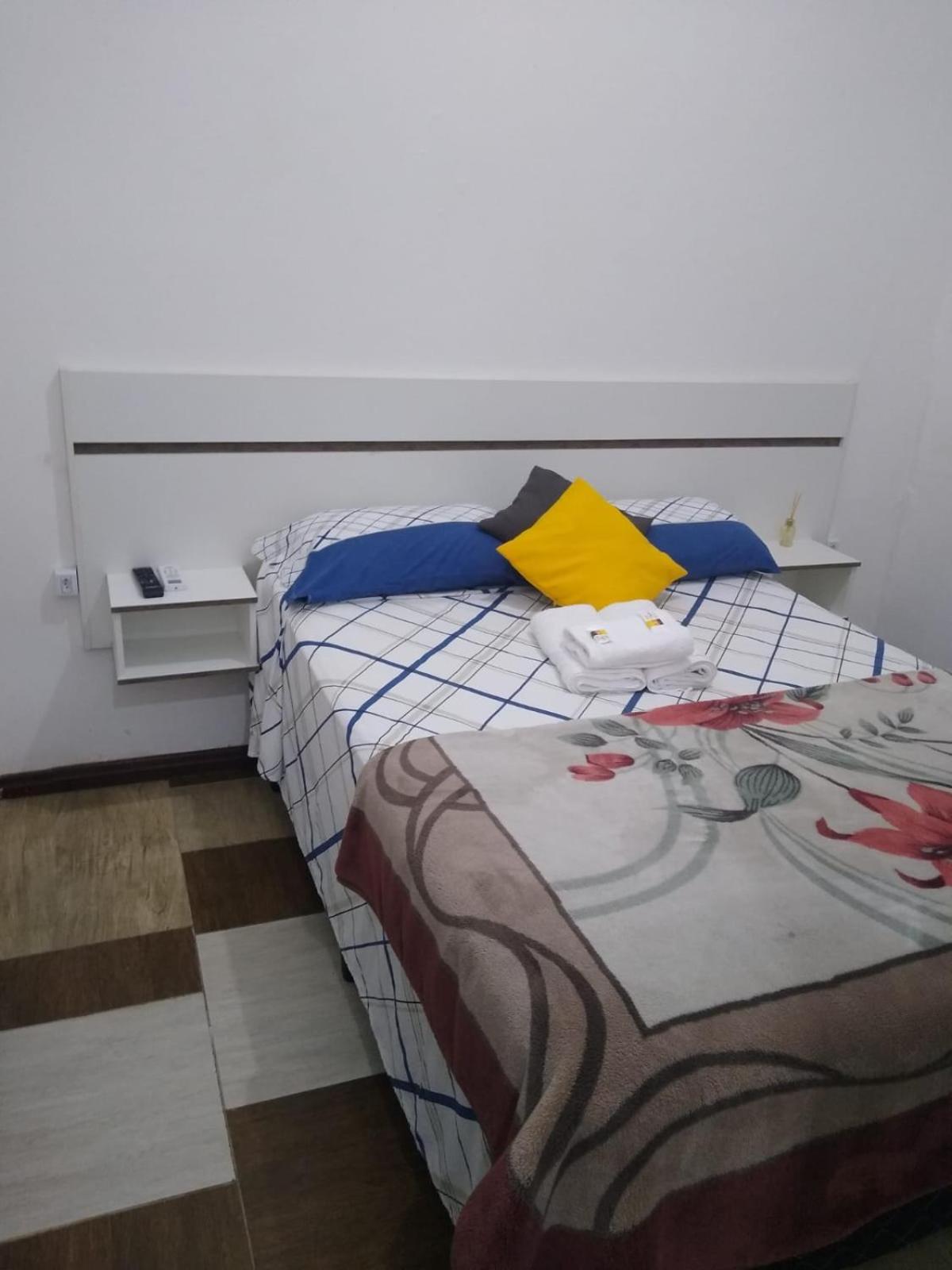 Small Double Room - Photo 7