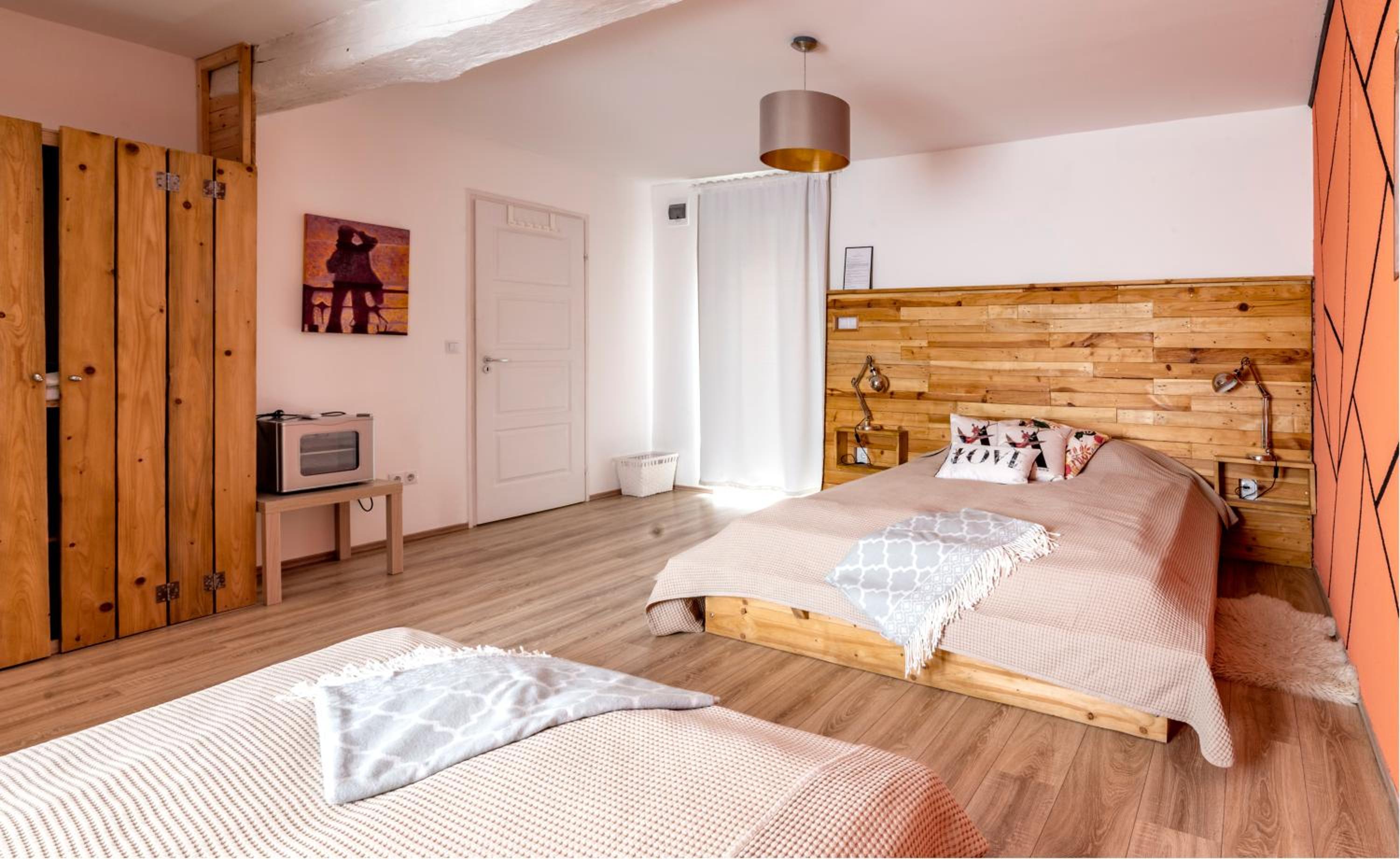 Deluxe Double Room with Shower - Photo 1