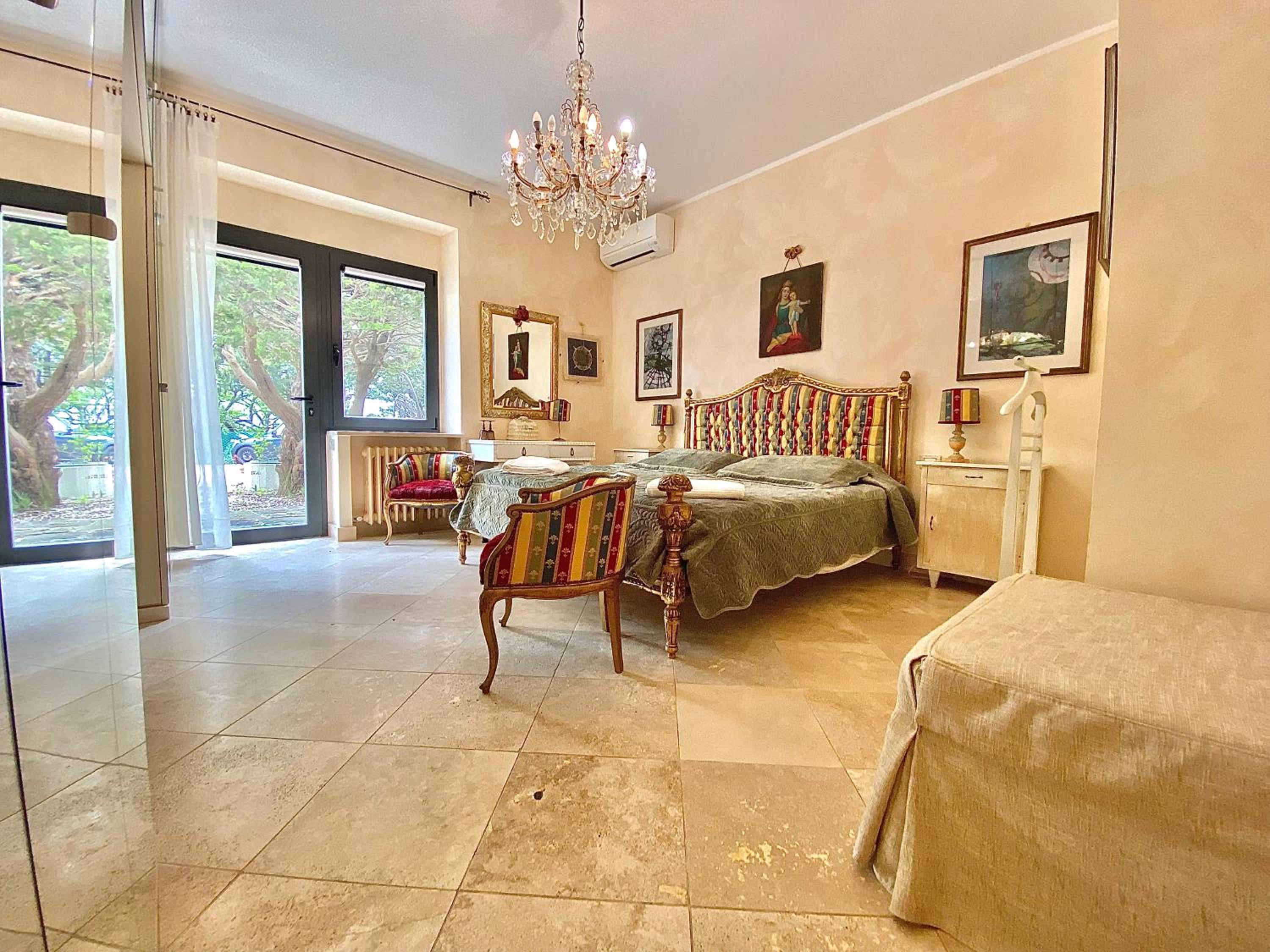 Deluxe Triple Room photo 1