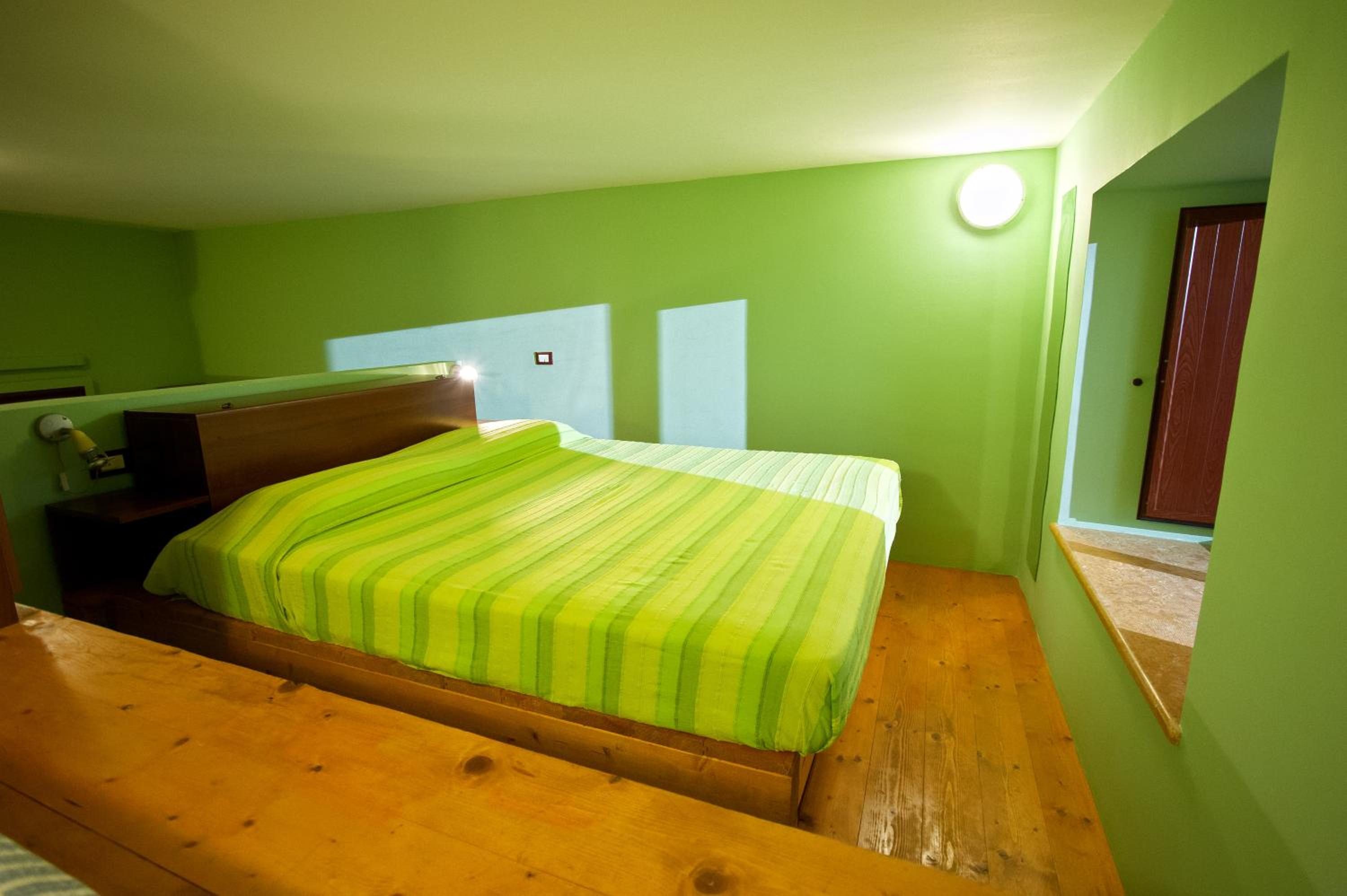 Apartment - Split Level photo 1