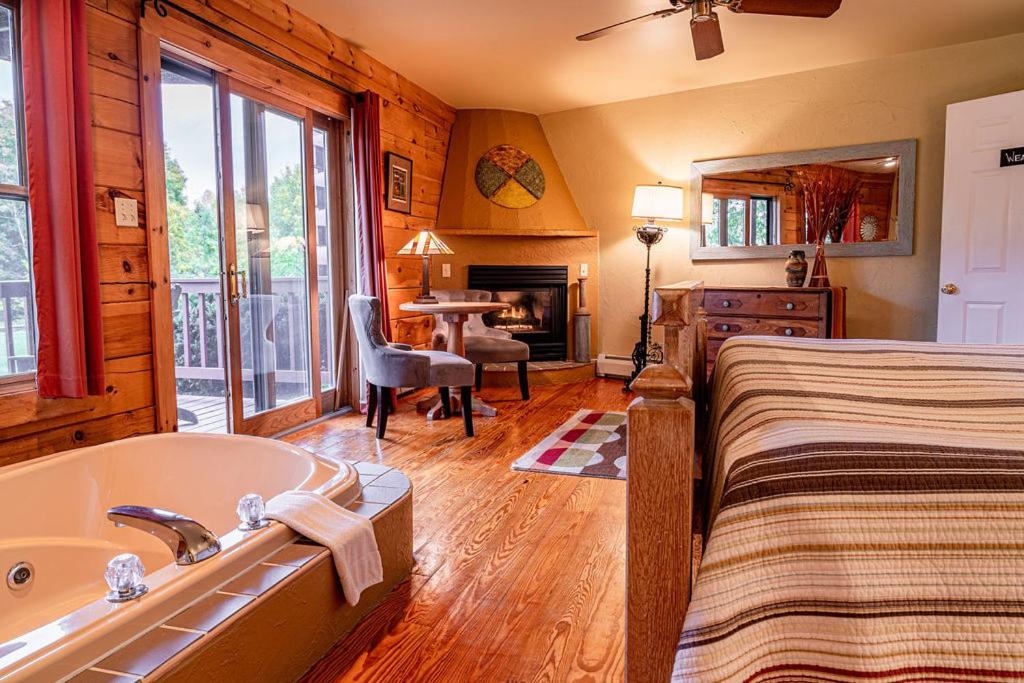 King Suite photo 3