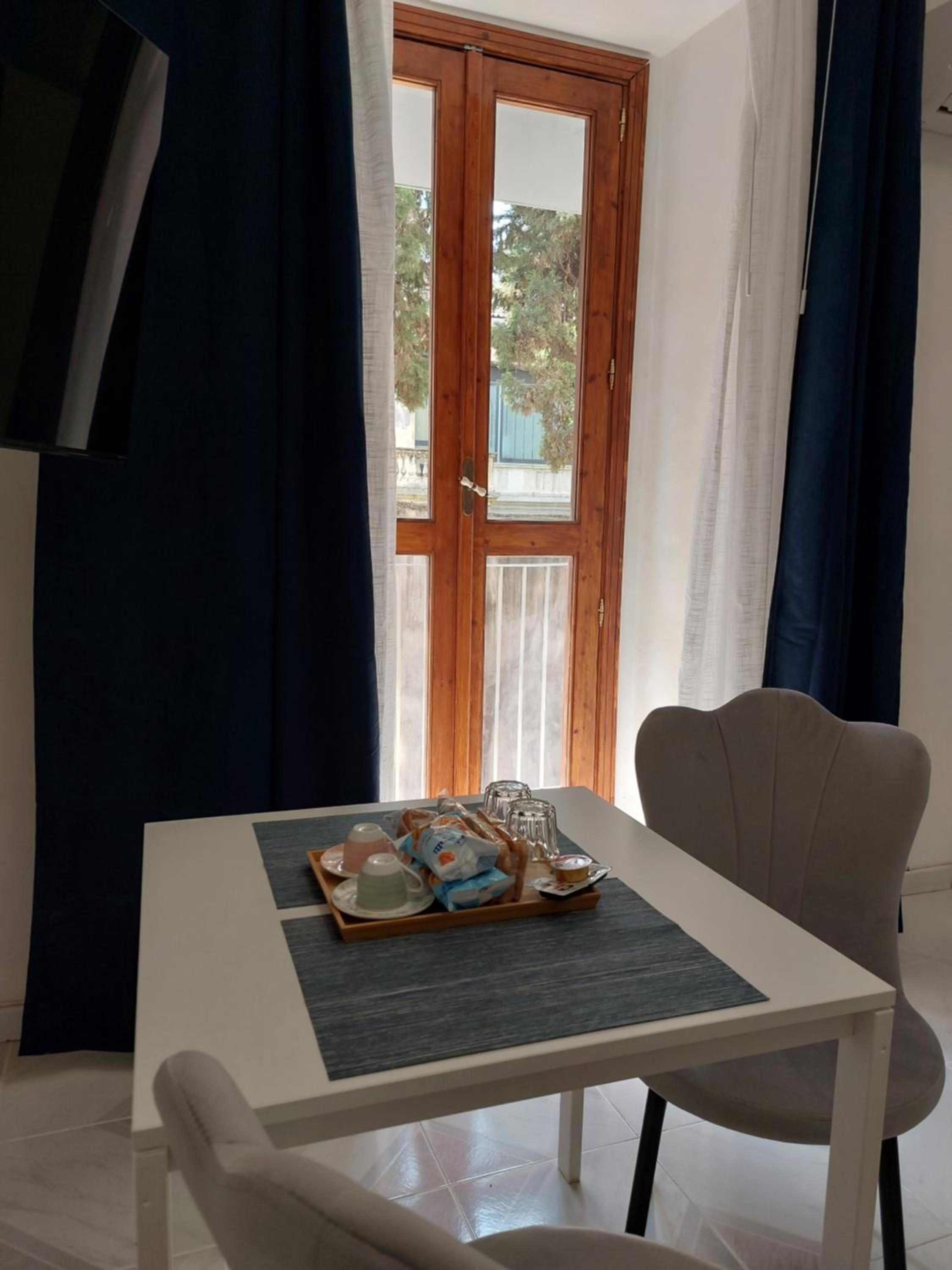 Studio with Spa Bath photo 3