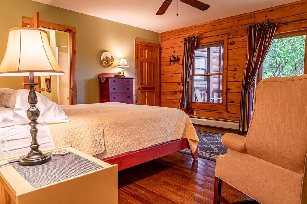 King Room with Balcony photo 3