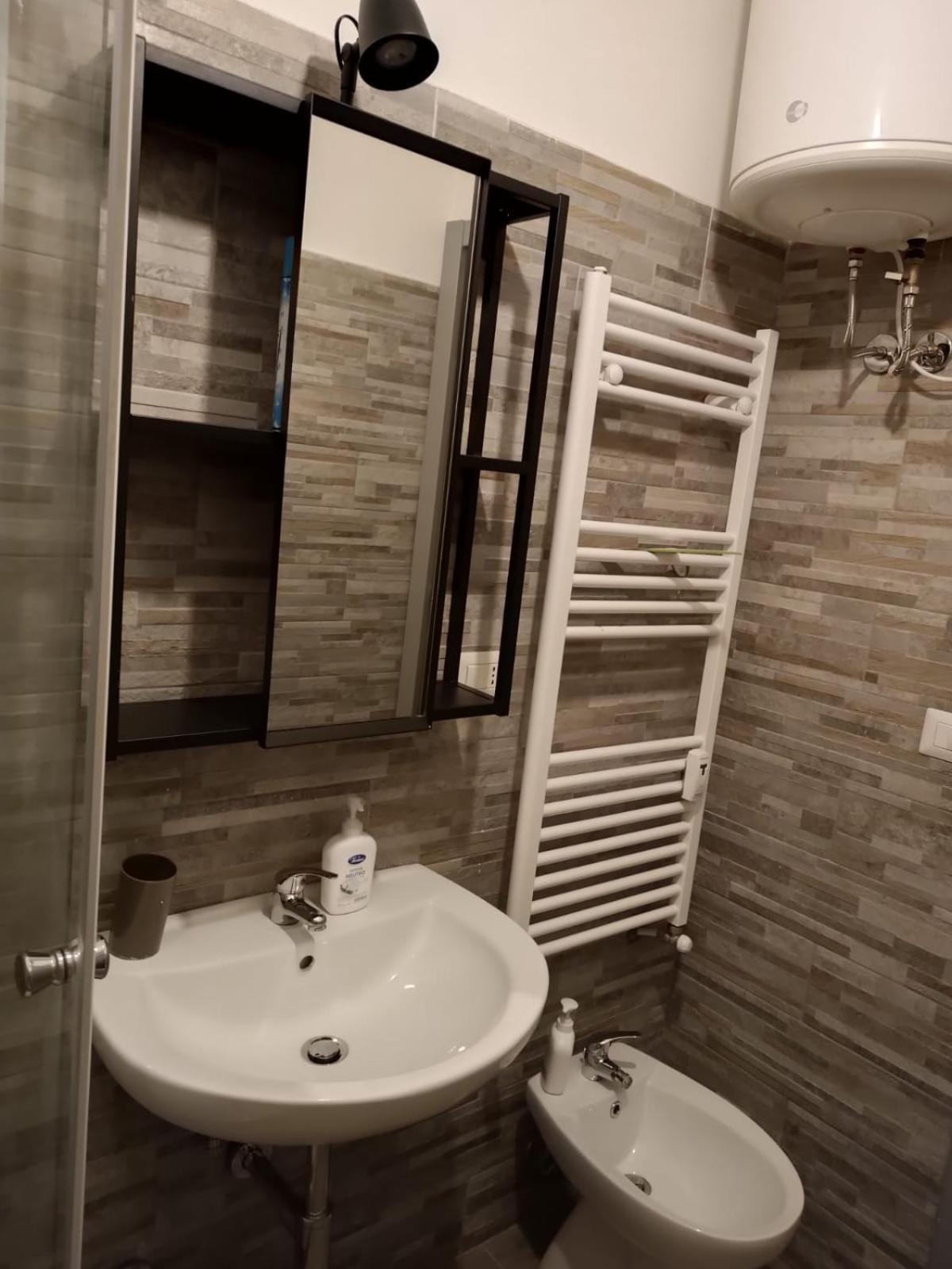 Small Double Room photo 2