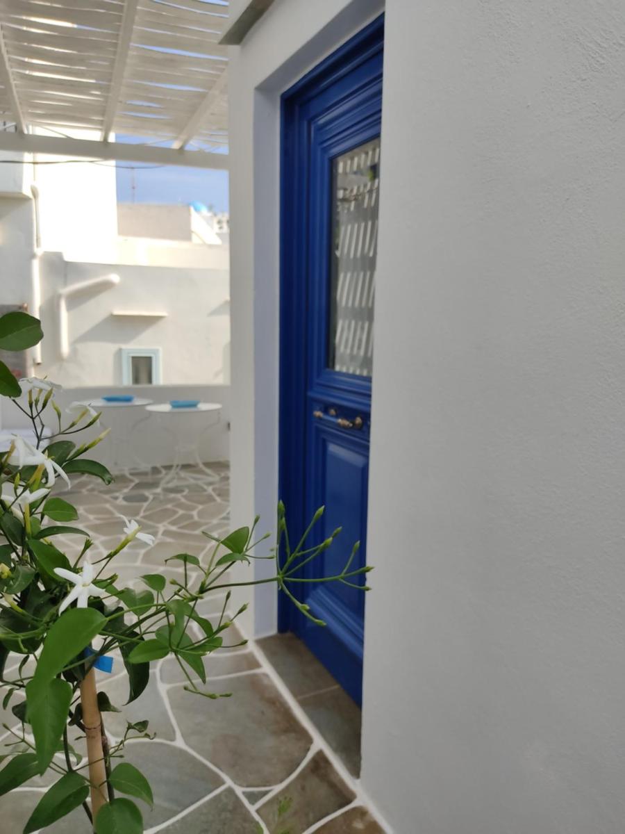 Two-Bedroom House photo 3