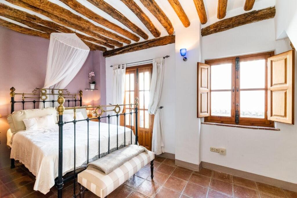 Casa de cuatro habitaciones