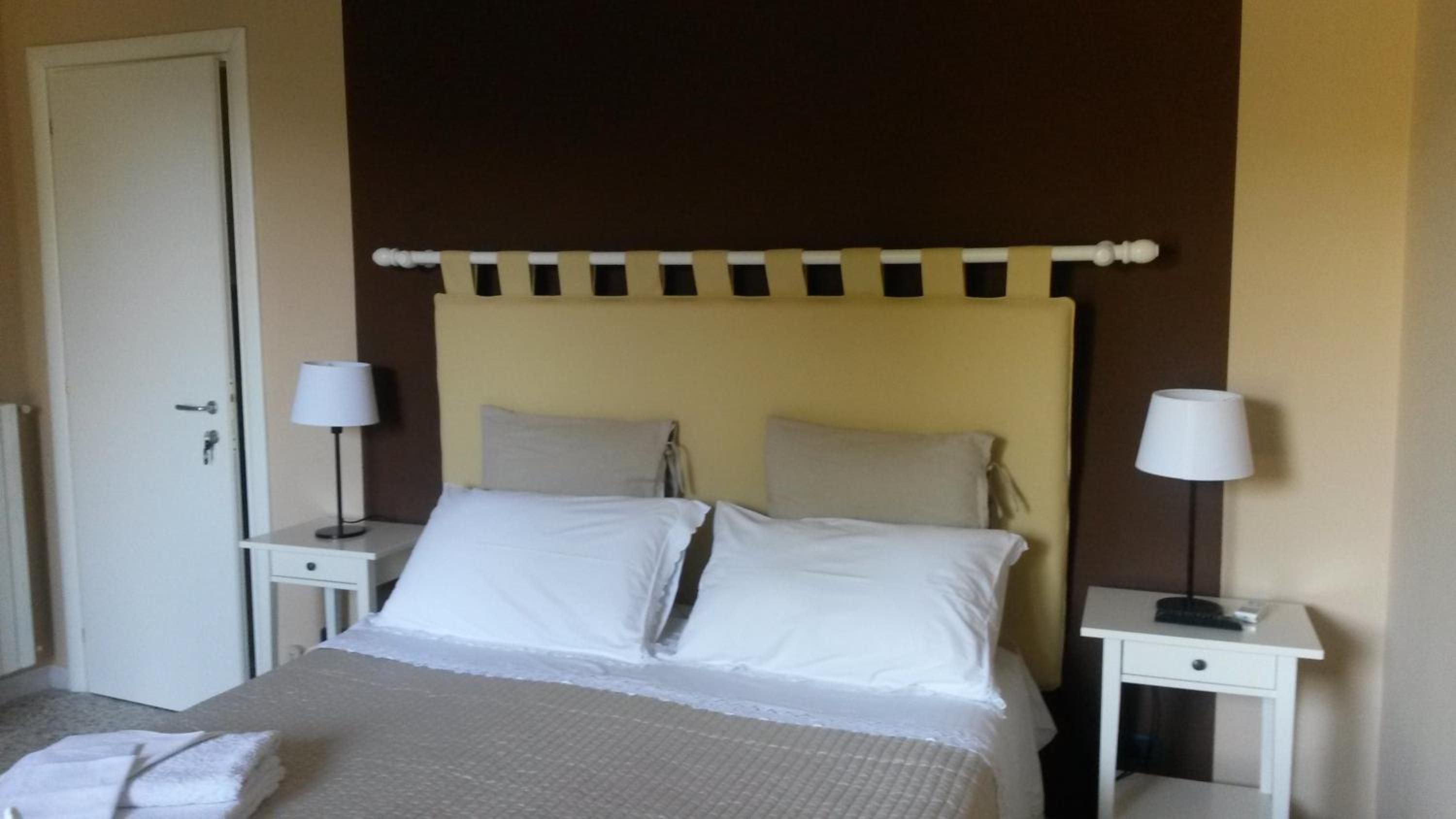 Double Room with Private Bathroom photo 1